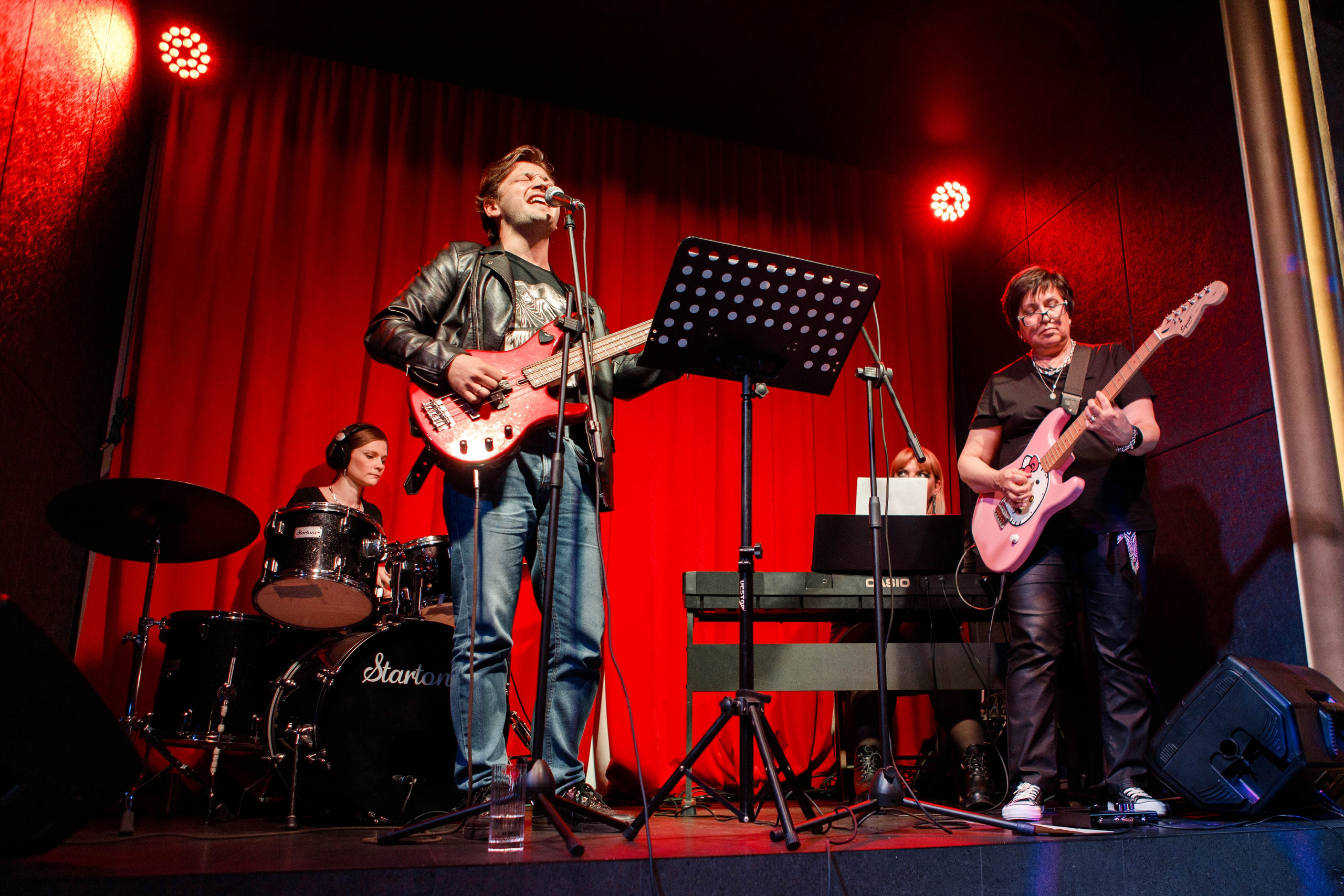 Караоке-бар «Опера». Фотограф Екатеринбург Яна Язовская