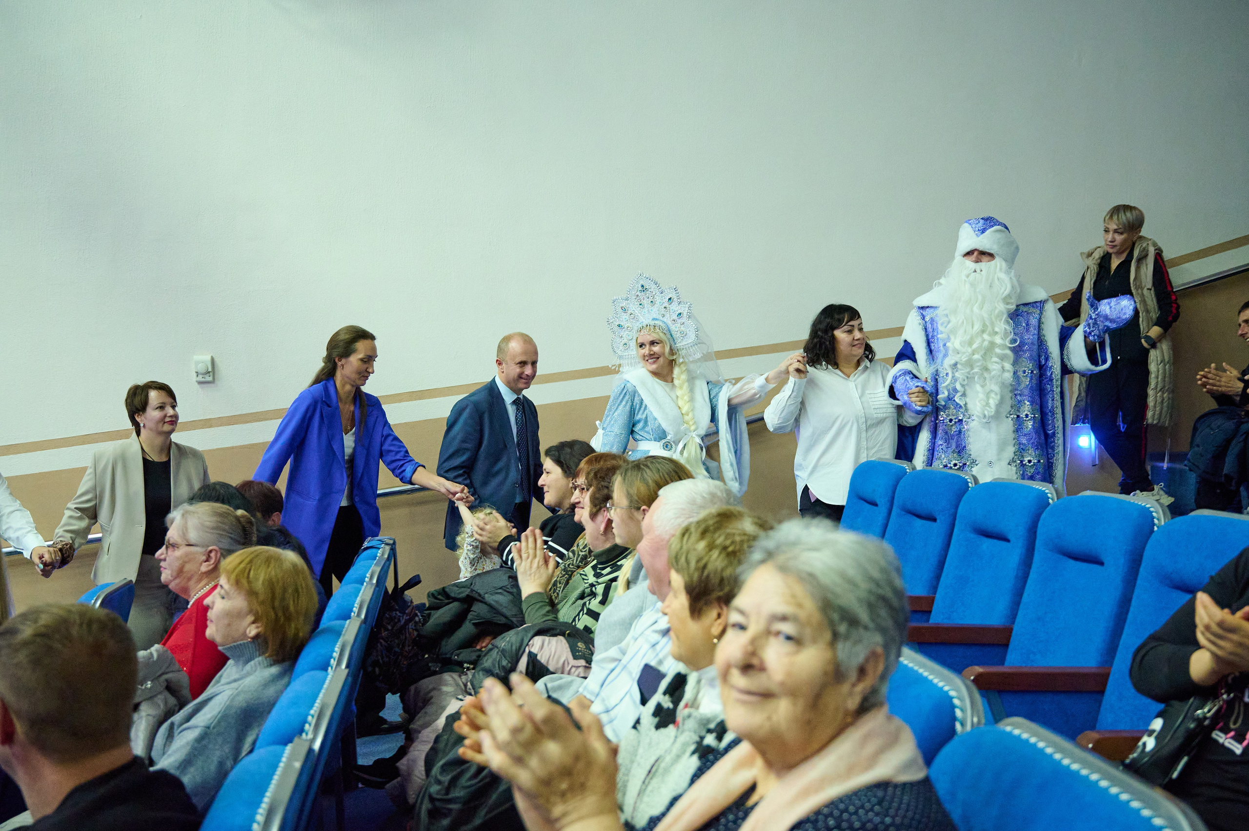 НГ концерт в Марьиной роще. Жизнь курорта Кабардинка в фотографиях