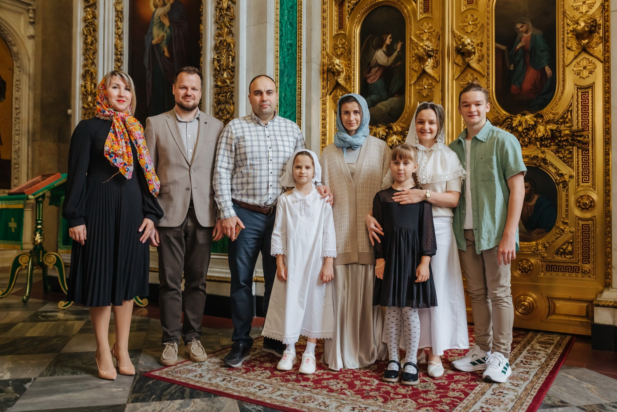Крещение индивидуальное Исаакиевский собор. Фотограф крещение венчание в Петербурге! Помогает подобрать храм и посоветовал душевного батюшку в СПб