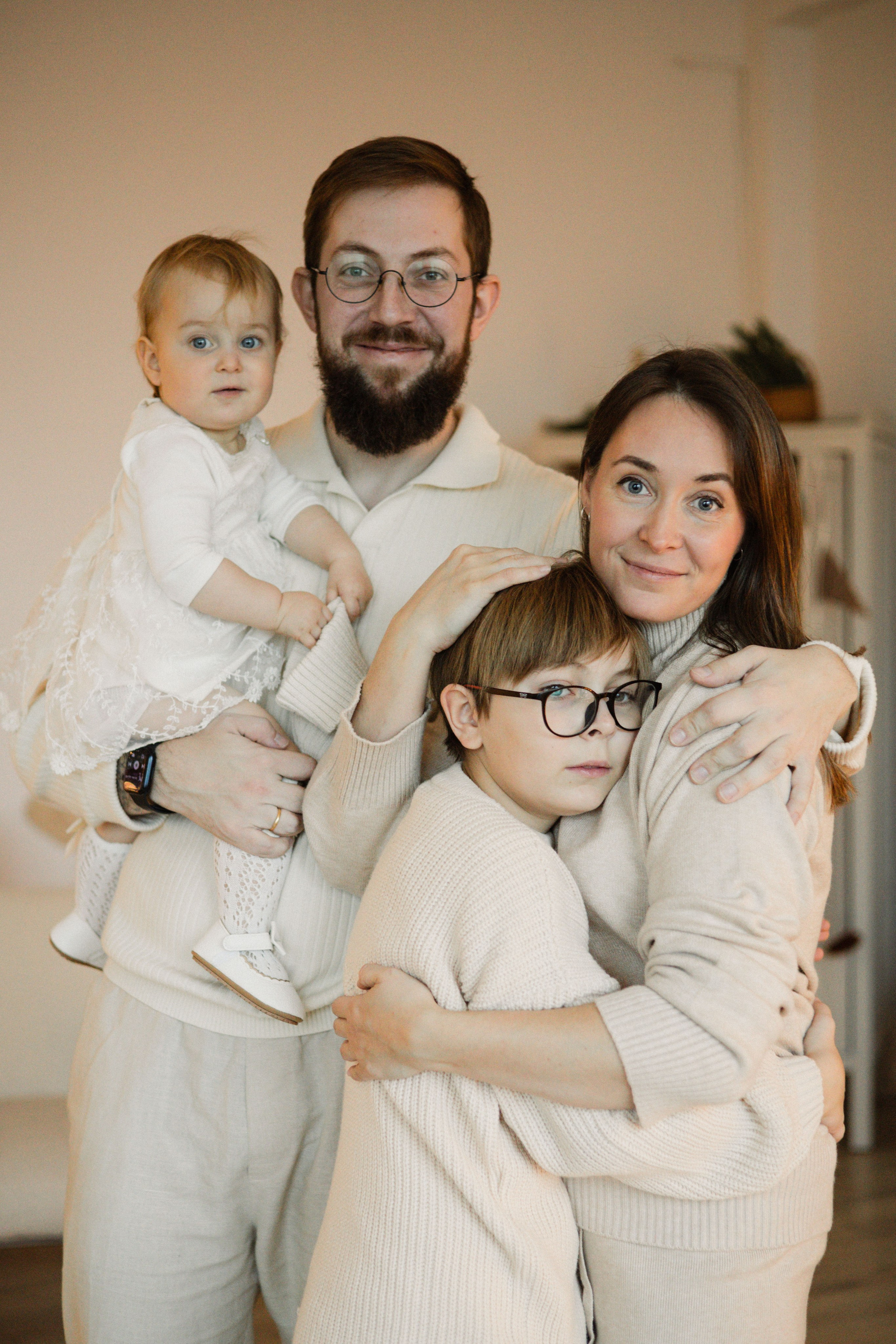 Новогодняя фотосъемка в студии. Семейный видеограф в Москве Элина Ладова