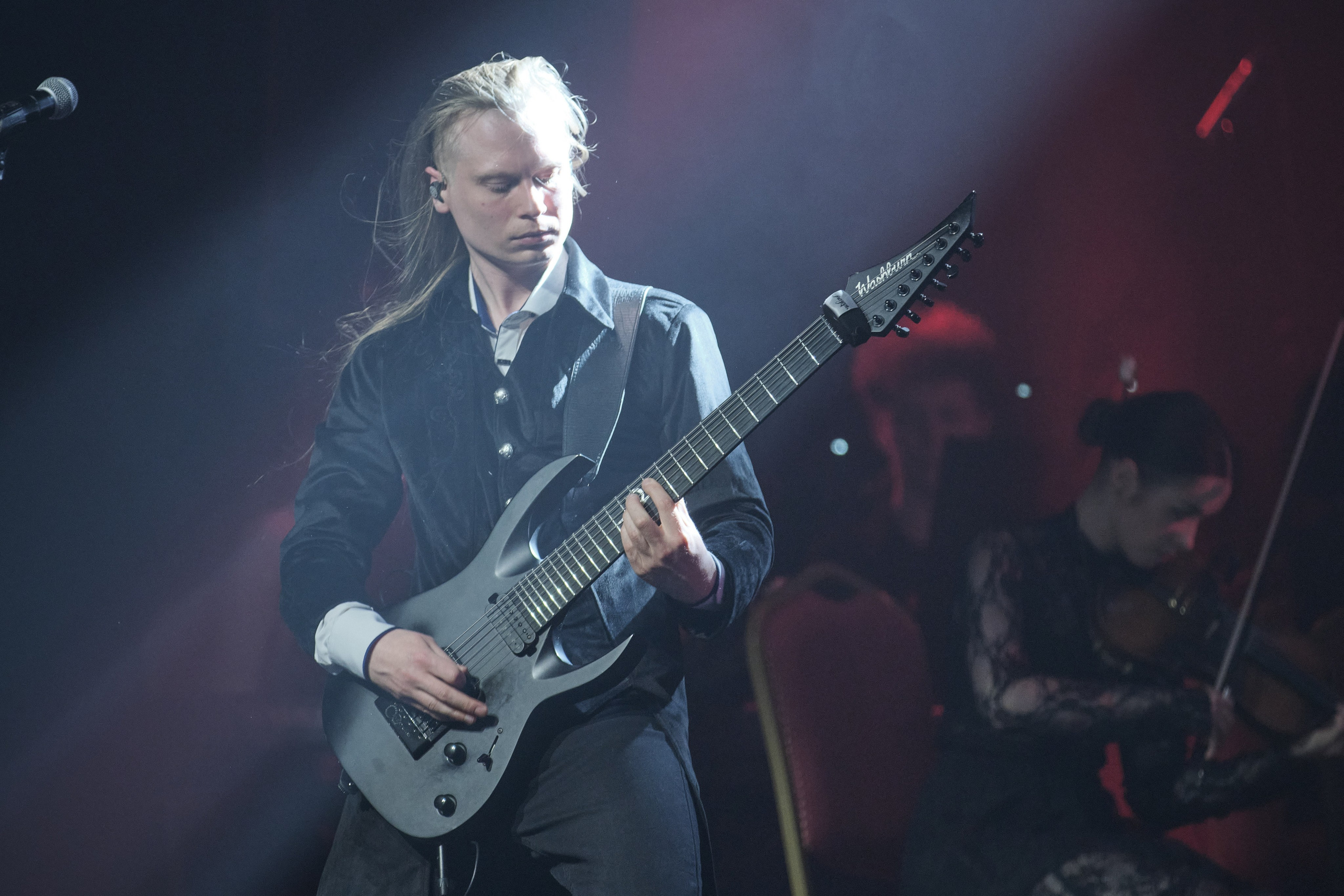 Saphath с симф.оркестром. Фотограф. г. Южно-Сахалинск. Олег Толстов