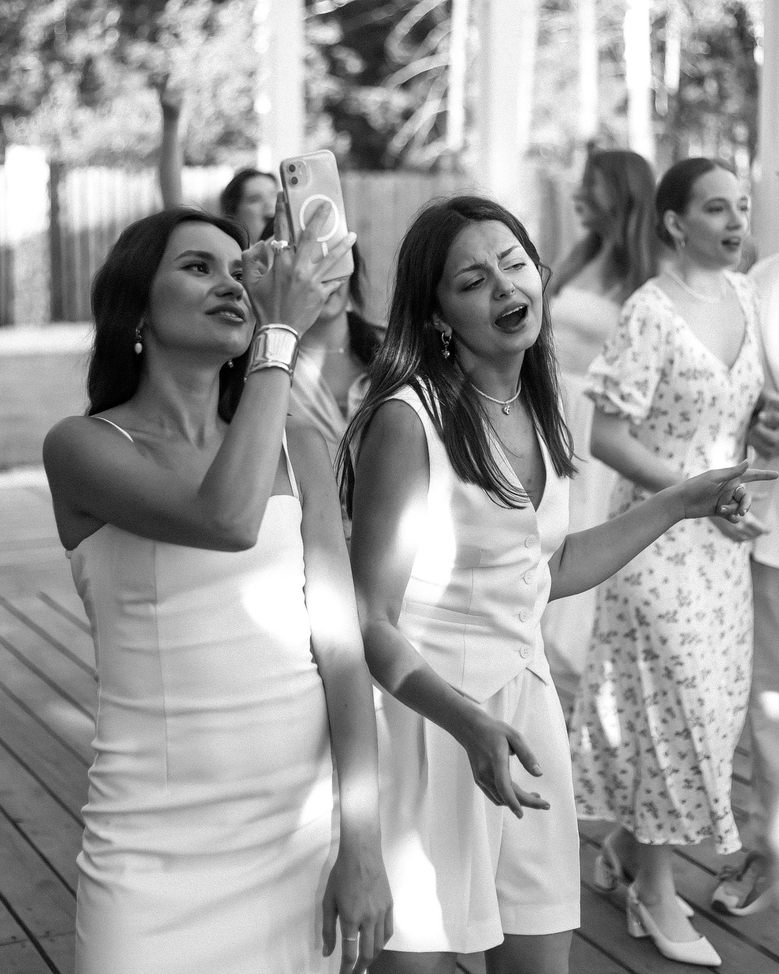 Плюс тридцать градусов на лужайке. Фотограф Андрей Куськало