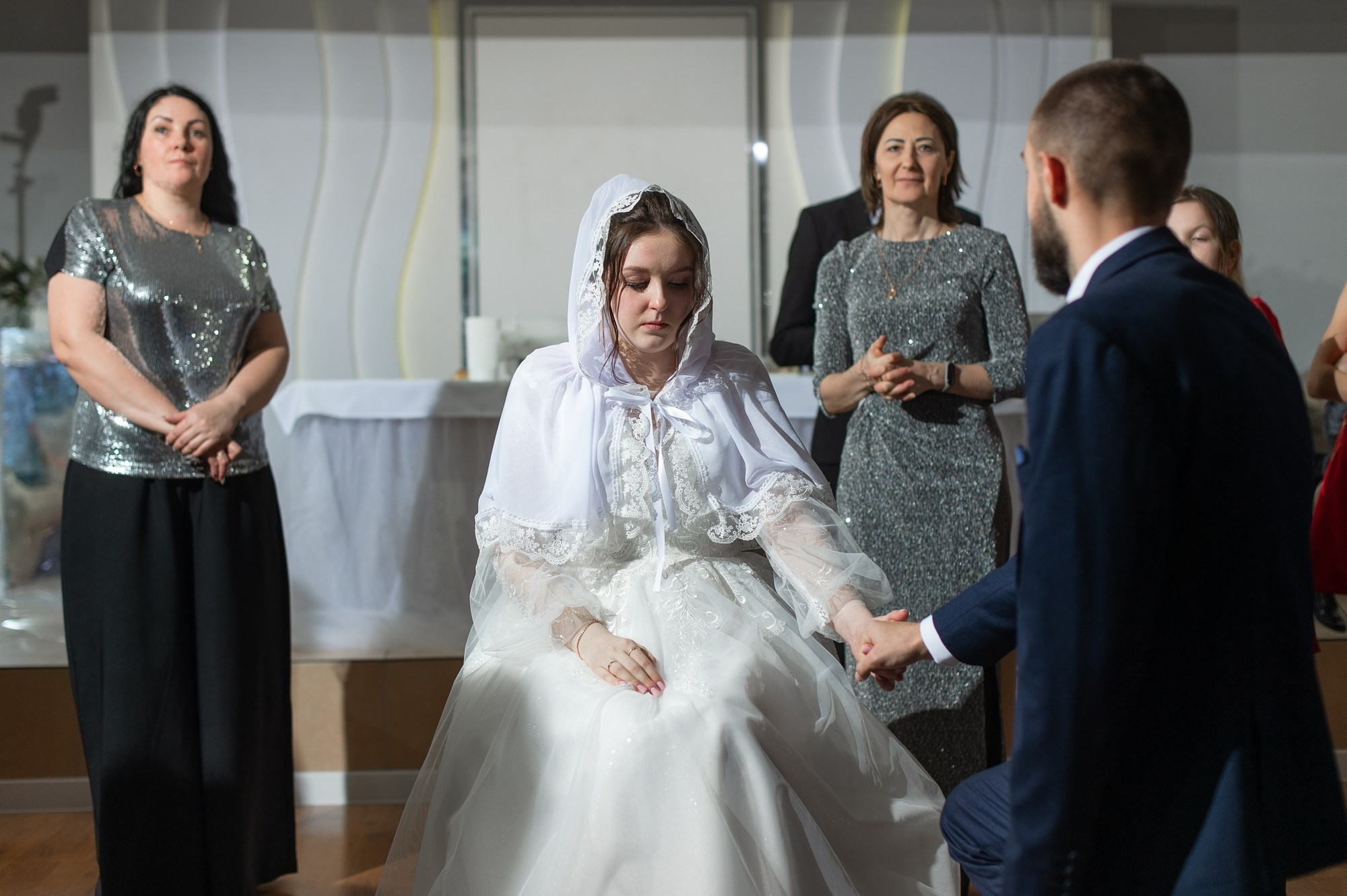 Студия и банкет. Свадебный и семейный фотограф в Омске Мормулев Михаил