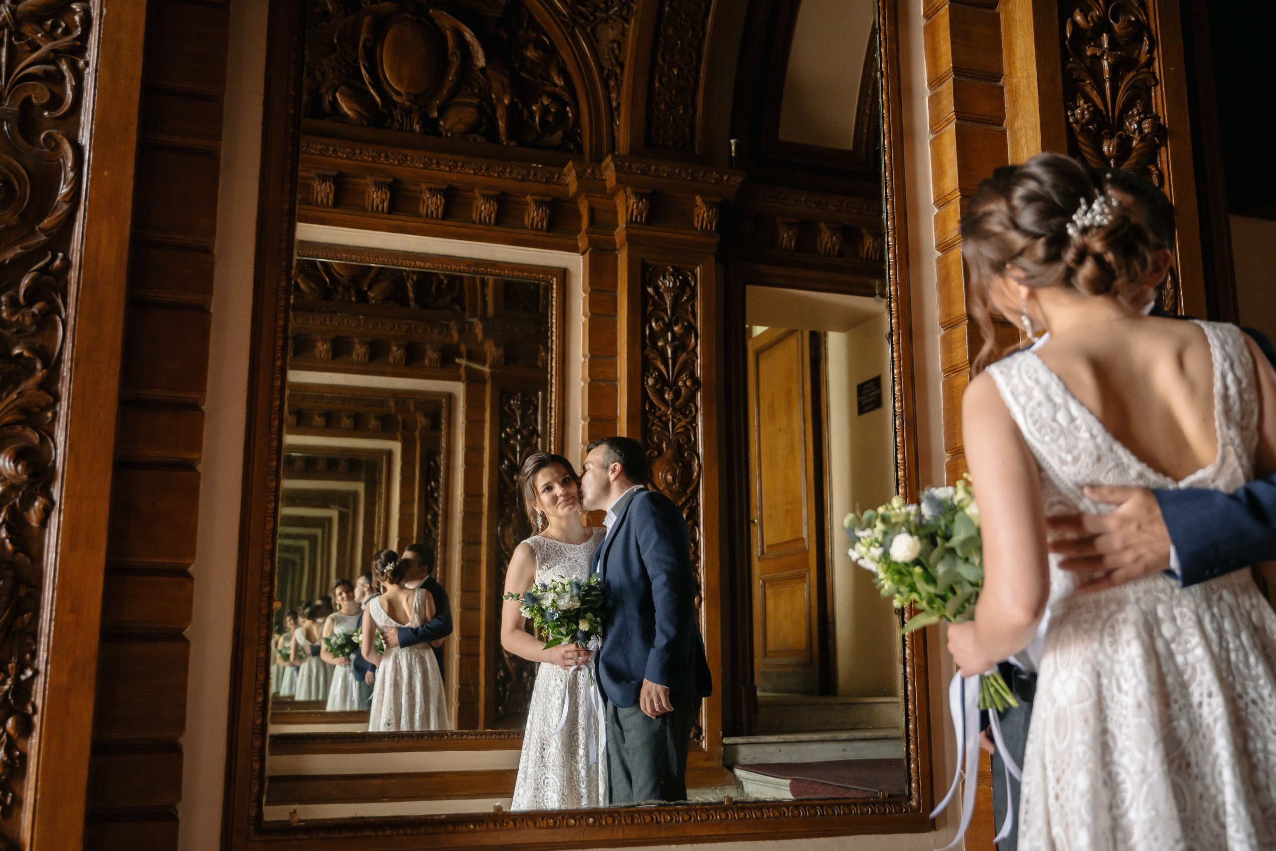 ДВОРЕЦ № 1 | Июль, Исаакиевская площадь. Свадебный фотограф в Санкт-Петербурге Полина Корзухина