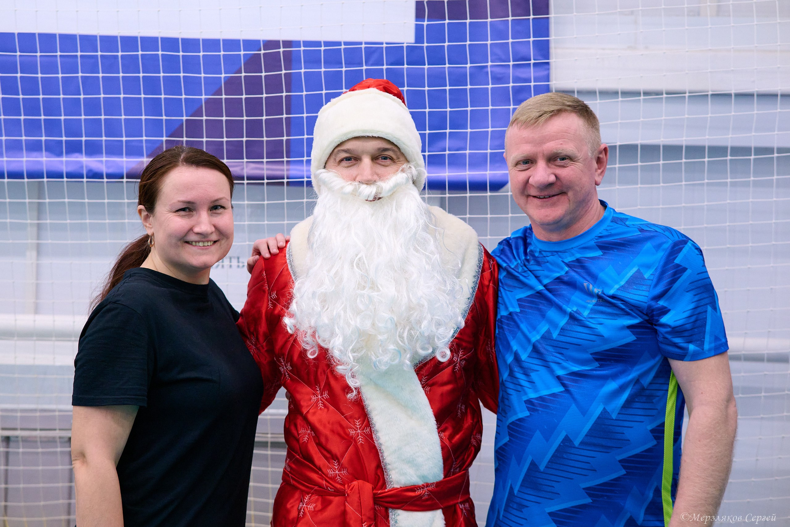 Новогодний волейбольный турнир. Ижевск. 16.12.23. Спортивный репортажный фотограф в Ижевске Сергей Мерзляков
