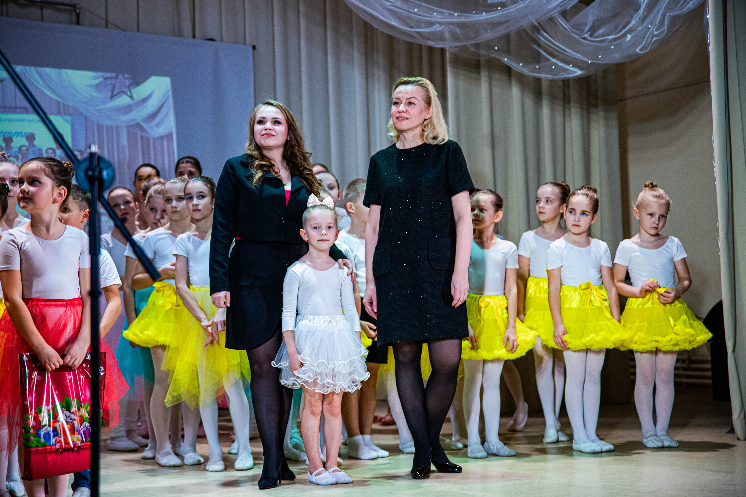 «Конфетти» Юбилейный концерт «Твори Добро». Фотограф Дарья Маташкова