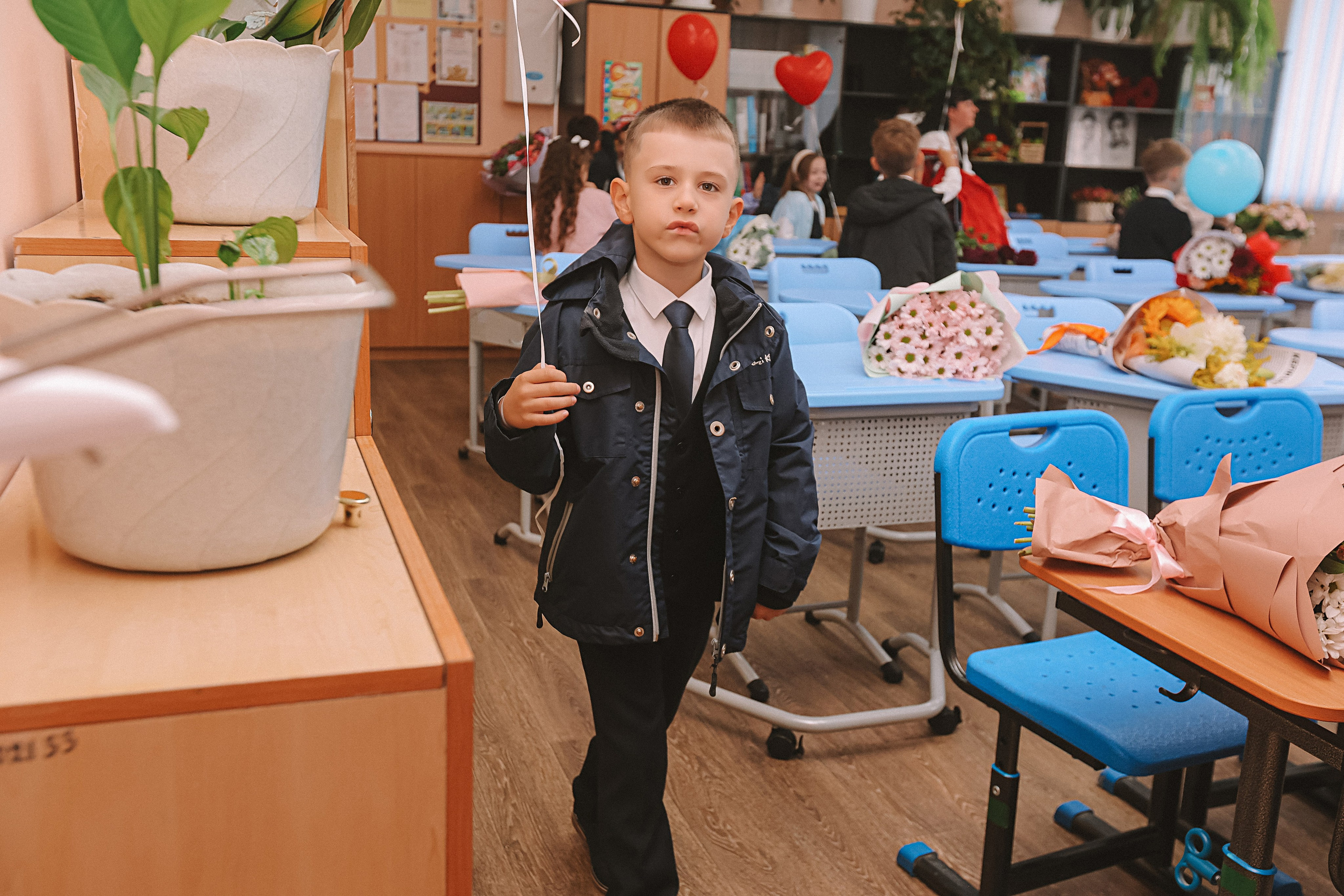 1 сентября линейка+кл час+портреты. Семейный фотограф Тюмень, фотограф на роды Салмина Мария