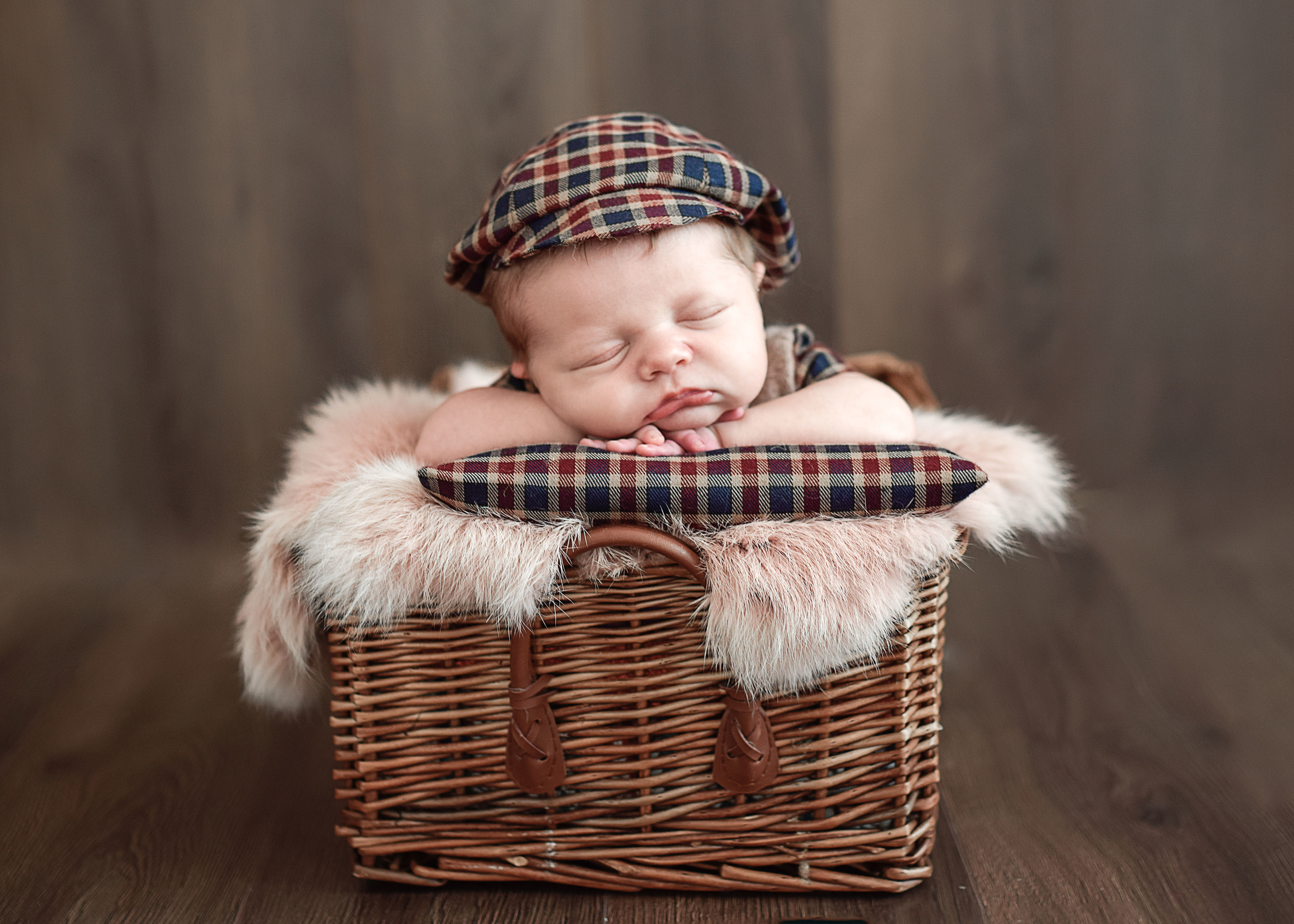 новорожденный , съемка новорожденного , фотосессия новорожденного съемка до 14 дней от рождения , роды, первая фотосессия малыша ,