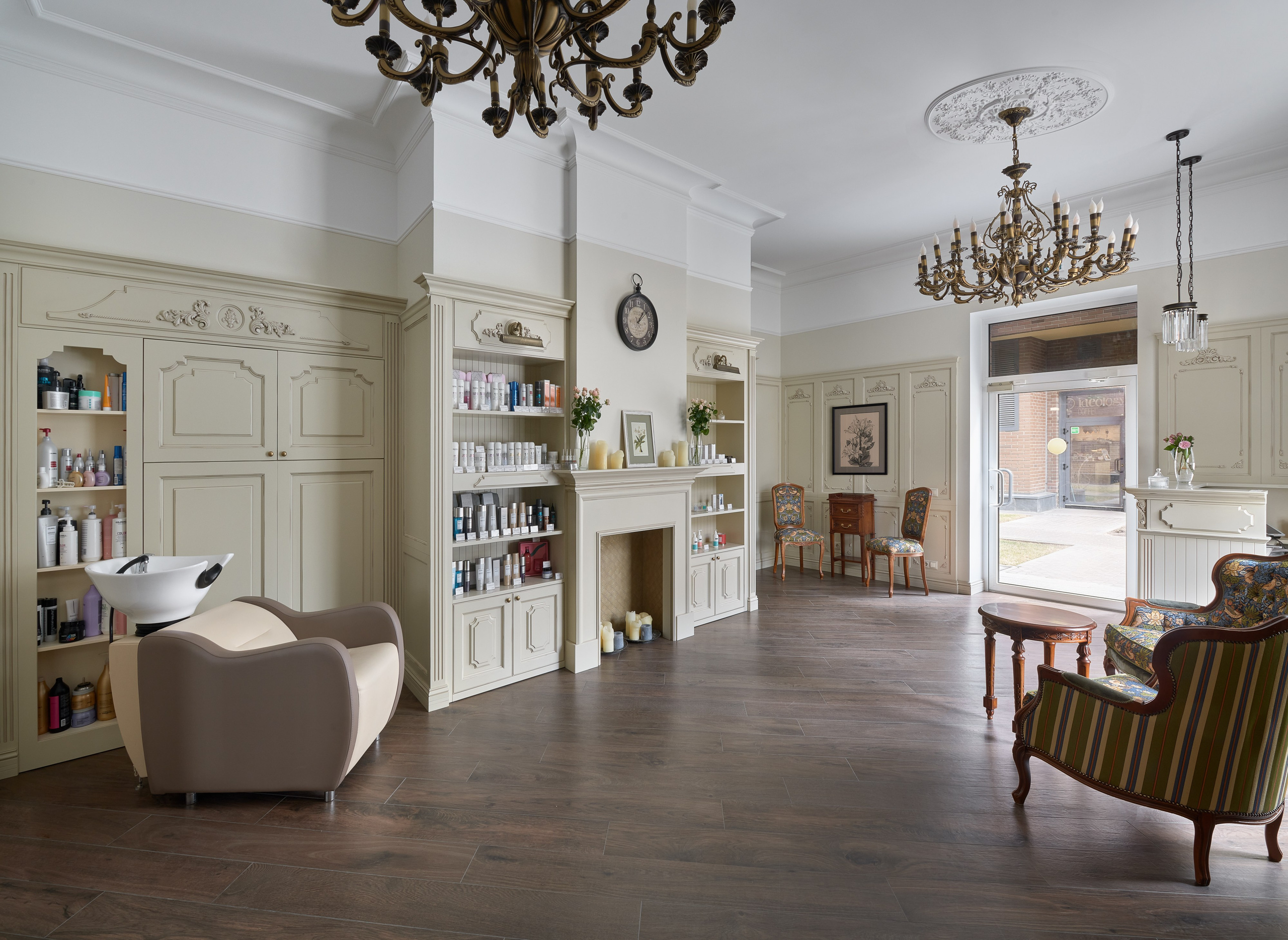 Салон красоты в классическом стиле. Фотограф Наталья Вершинина