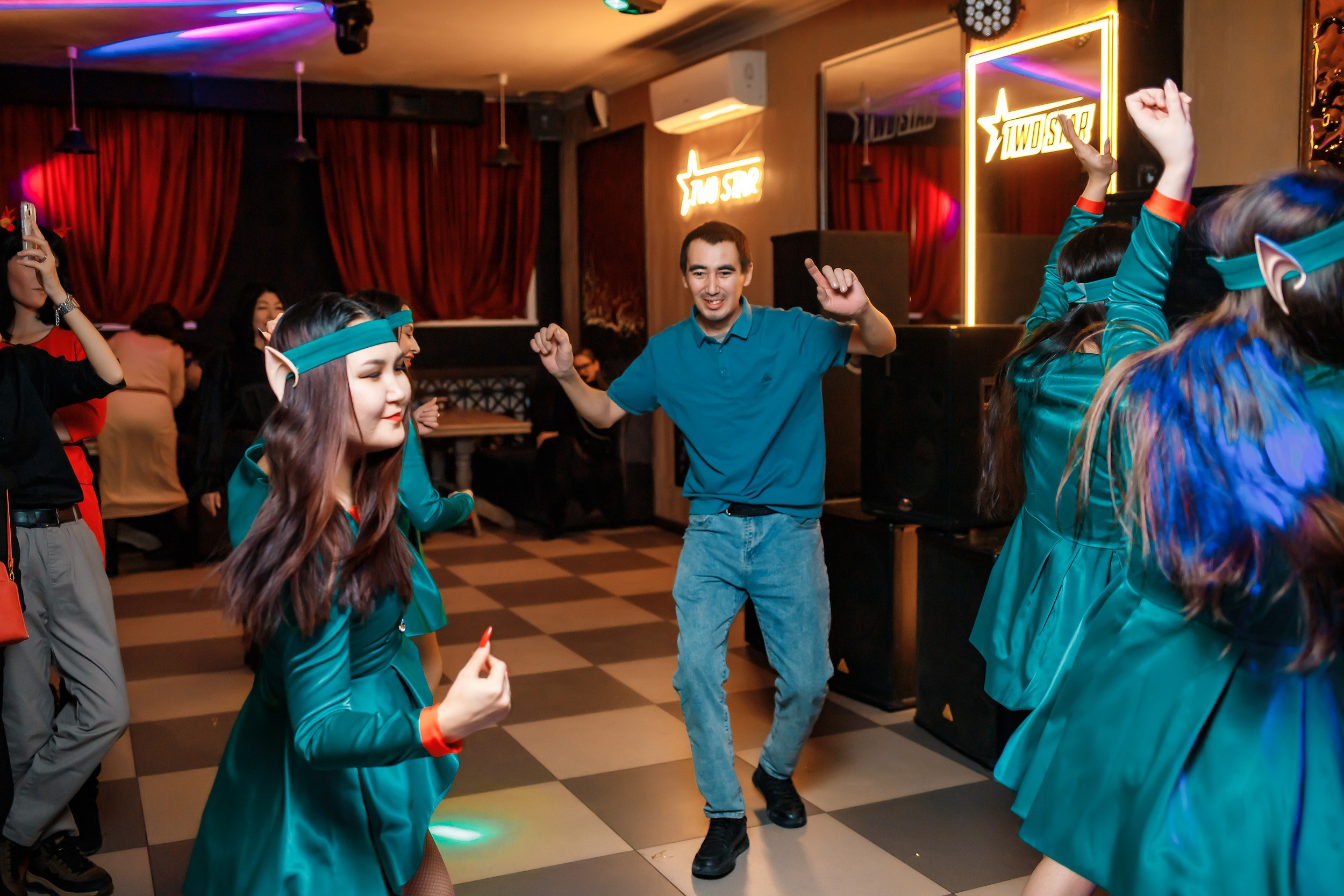 Two Star. Кипятком Павлодар