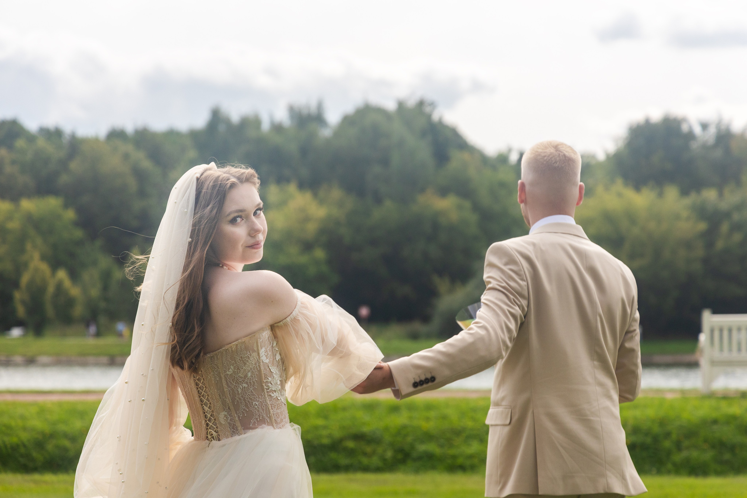 Свадебная фотосессия свадебный фотограф Татьяна Марсуверских свадебная фотопрогулка Москва Жуковский. Фотограф для маркетплейсов, фотоуслуги в Жуковском Татьяна Марсуверских