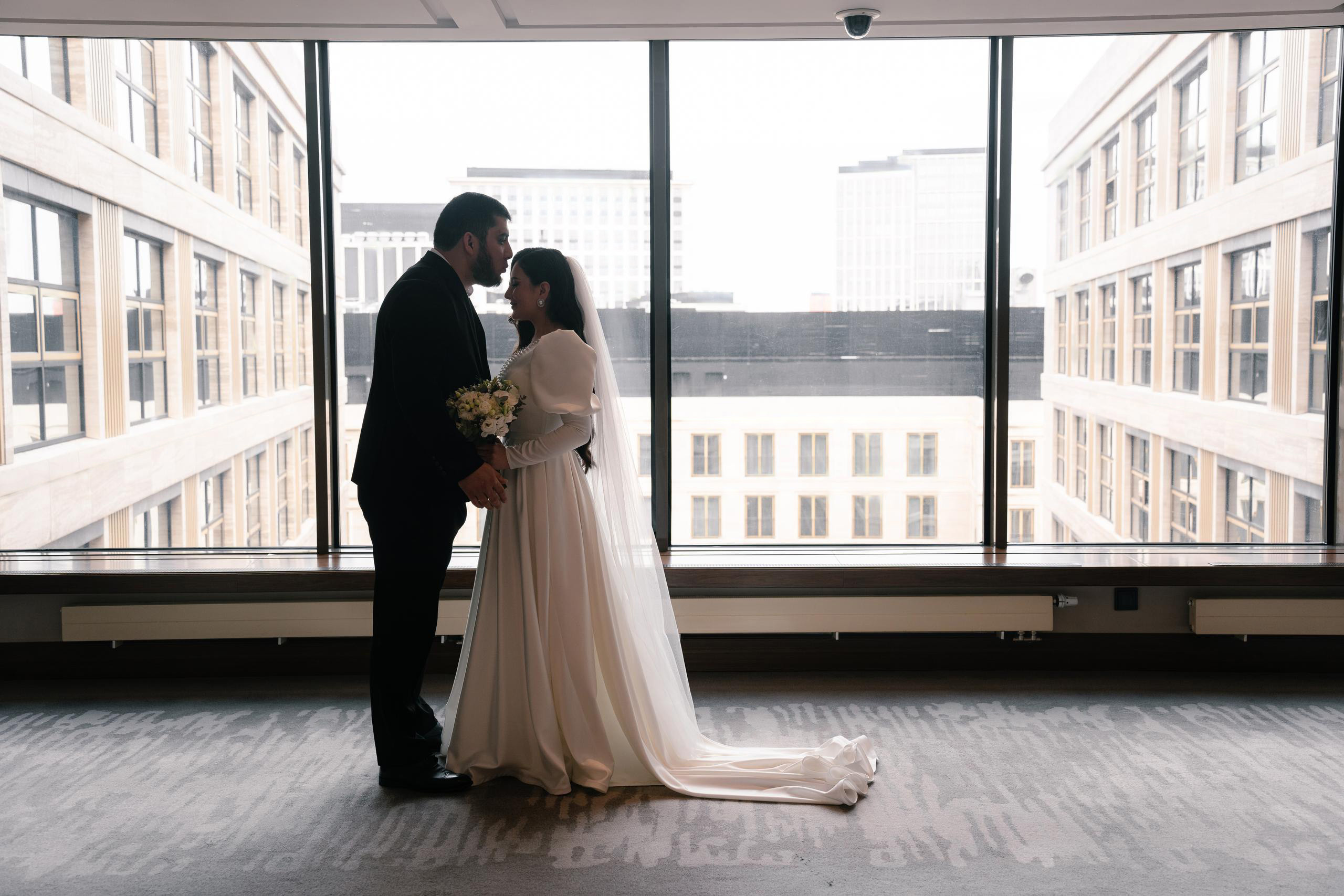 Свадная фотосессия в Hyatt Regency Moscow Petrovsky Park