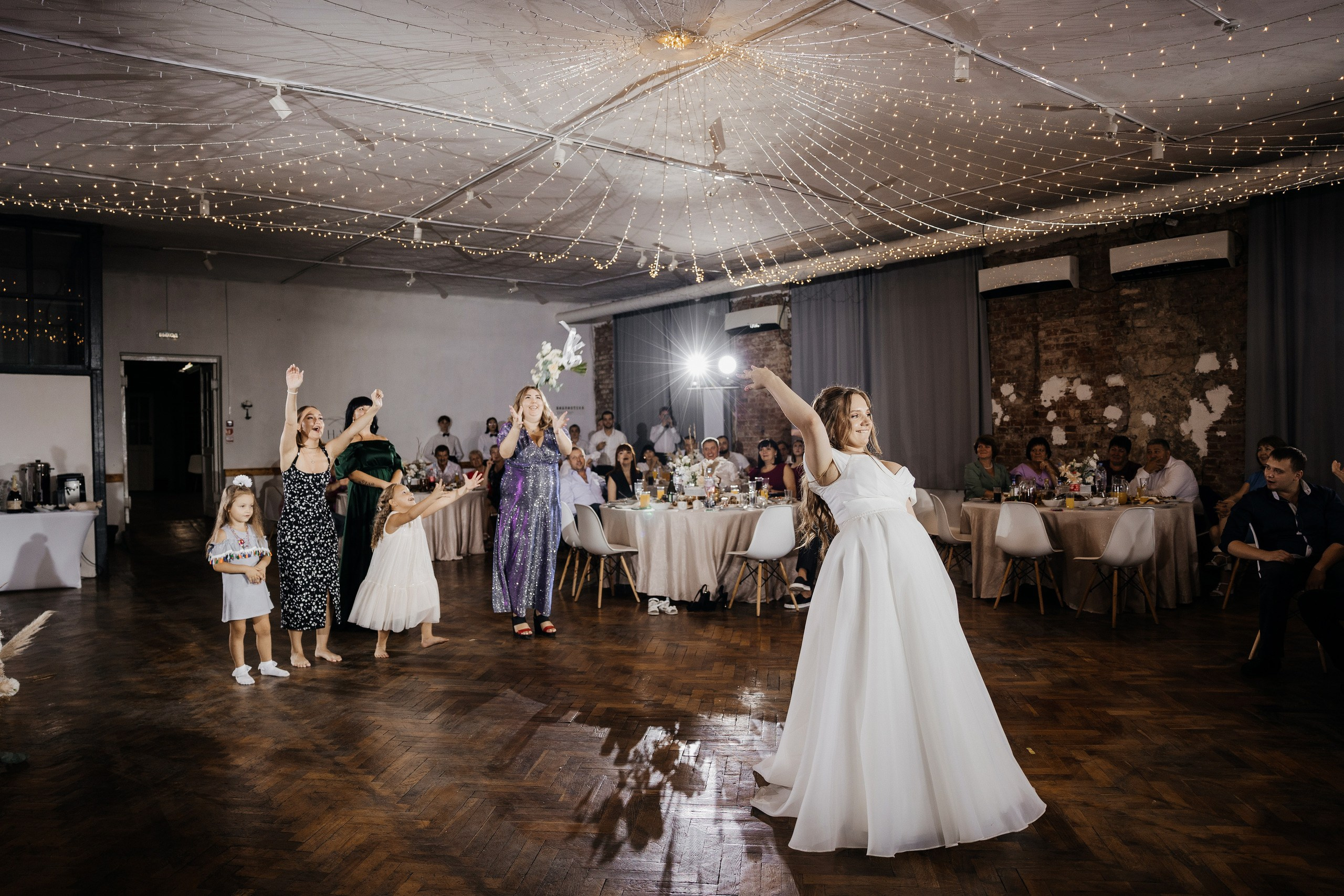 Свадьба в лофте 2022. Бюджет 675.000. Организатор свадеб в Ростове-на-Дону