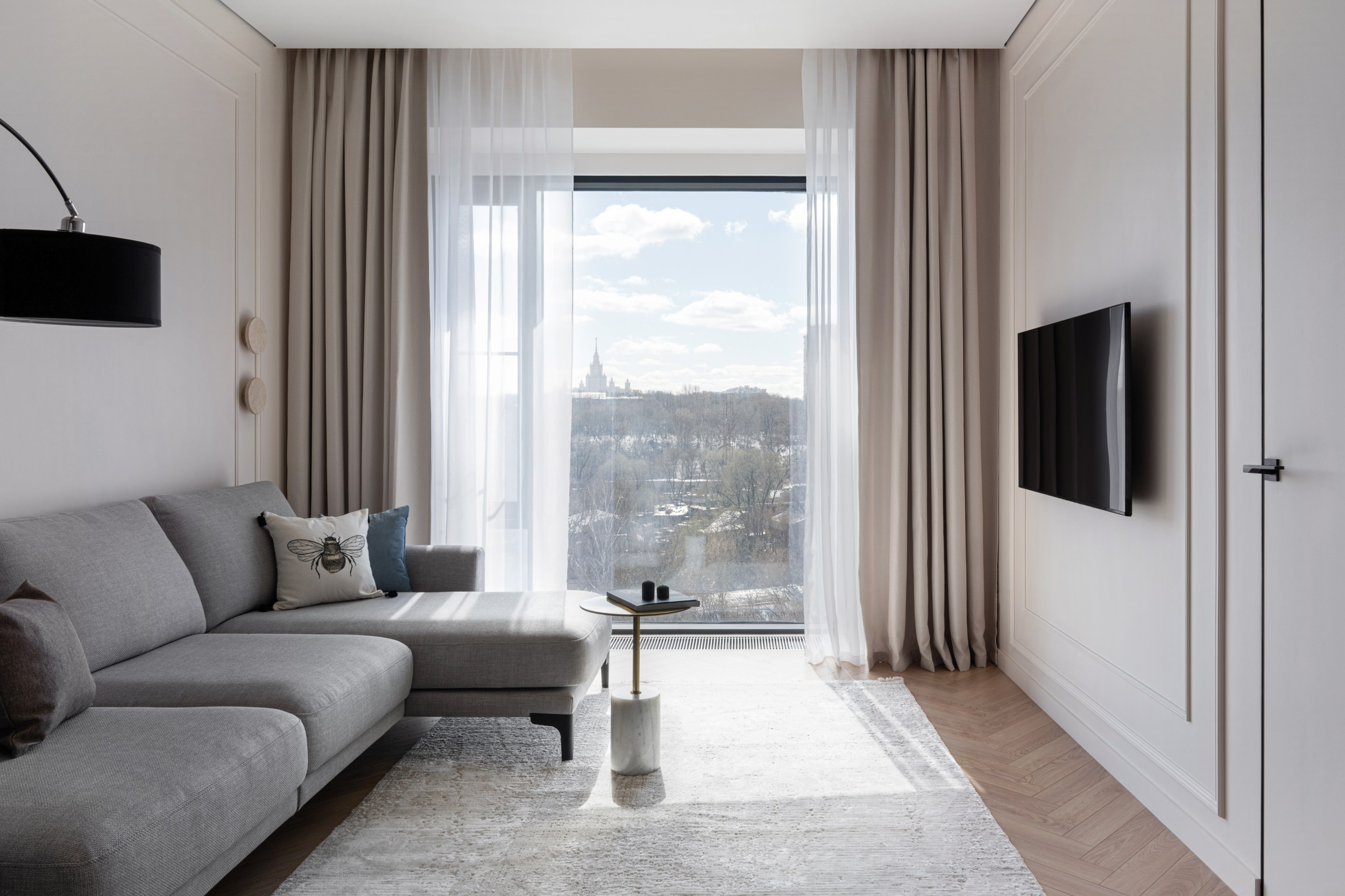 Hide, 55 м. Главная