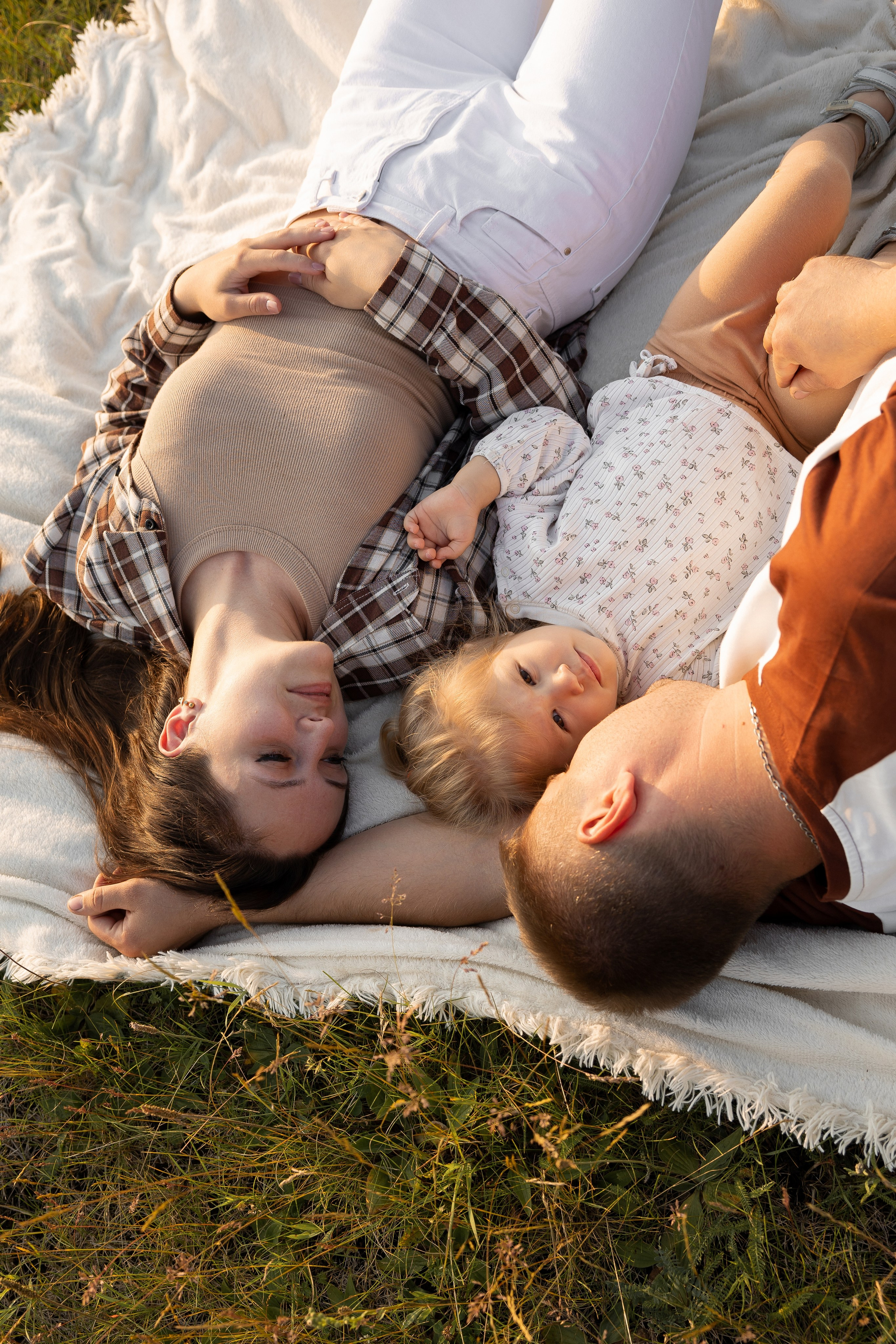 В поле. Семейный и свадебный фотограф в Челябинске Мария Леонтьева