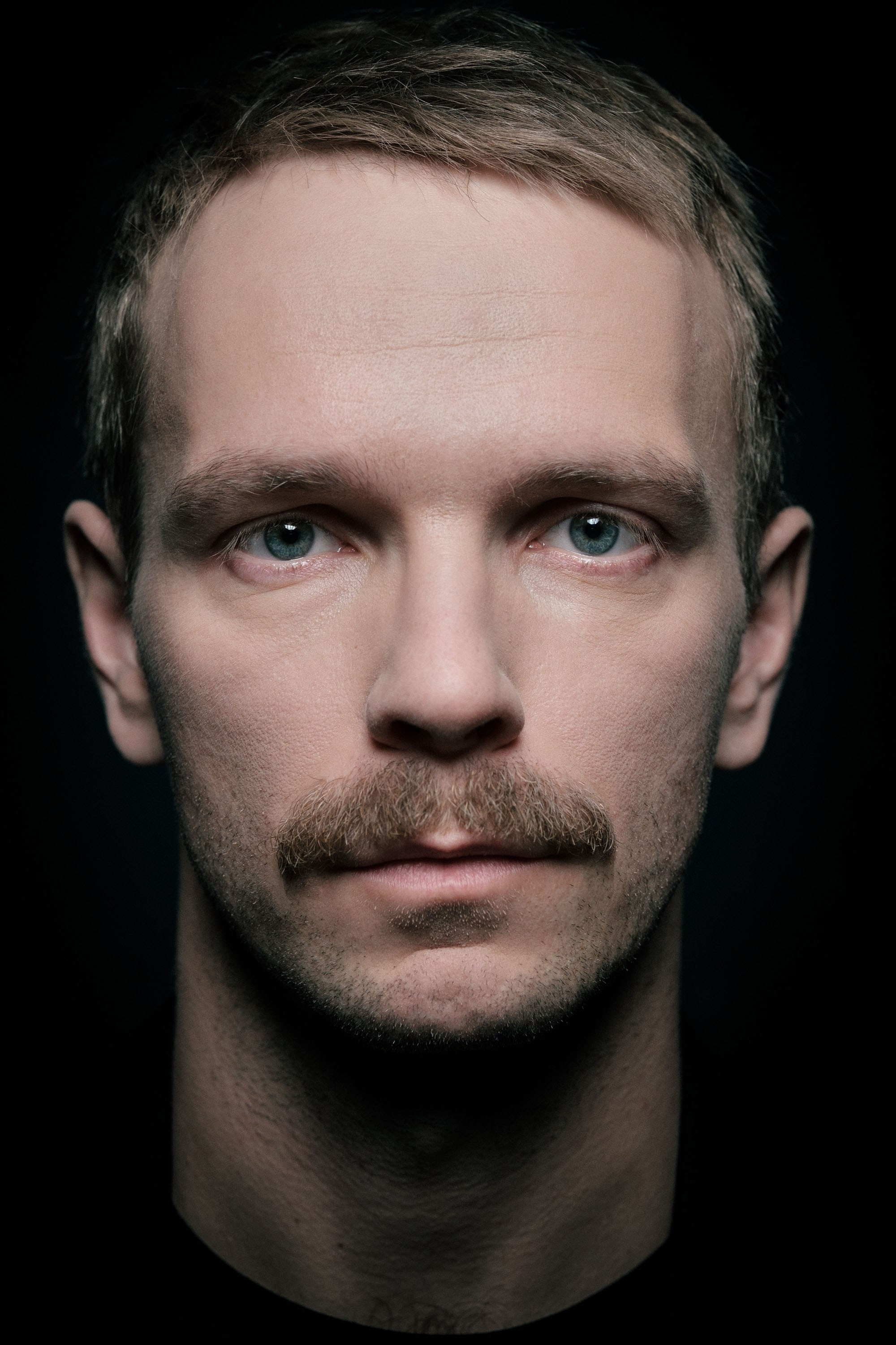 БЛИЖЕ // Poster / Light / bts. Bivol images