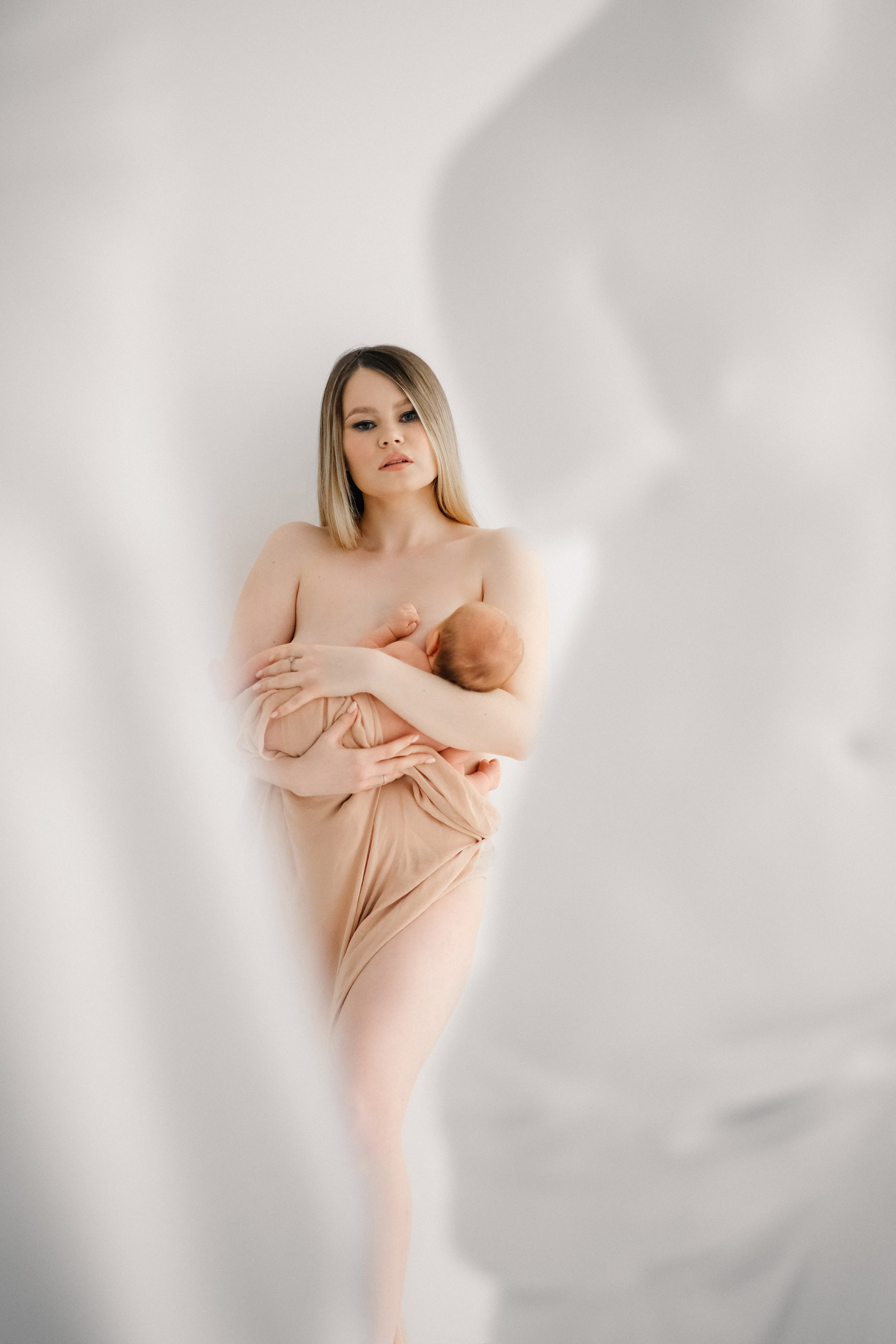 Вика и Вероника. Фотограф беременности и Newborn в Екатеринбурге Марина Добровольская