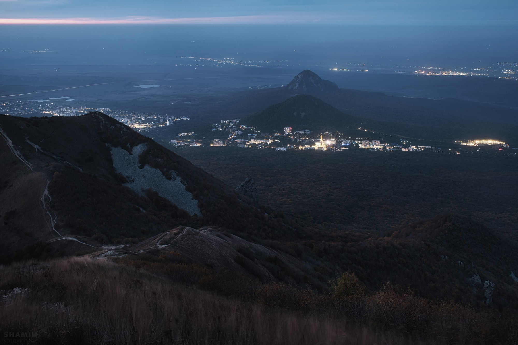 Пейзажи Кавказа: Домбай, Эльбрус, Кисловодск, Минеральные Воды, горы и ледники. Ночной и арт-пейзаж, светопись и атмосфера Кавказа. Фотограф Константин Шамин