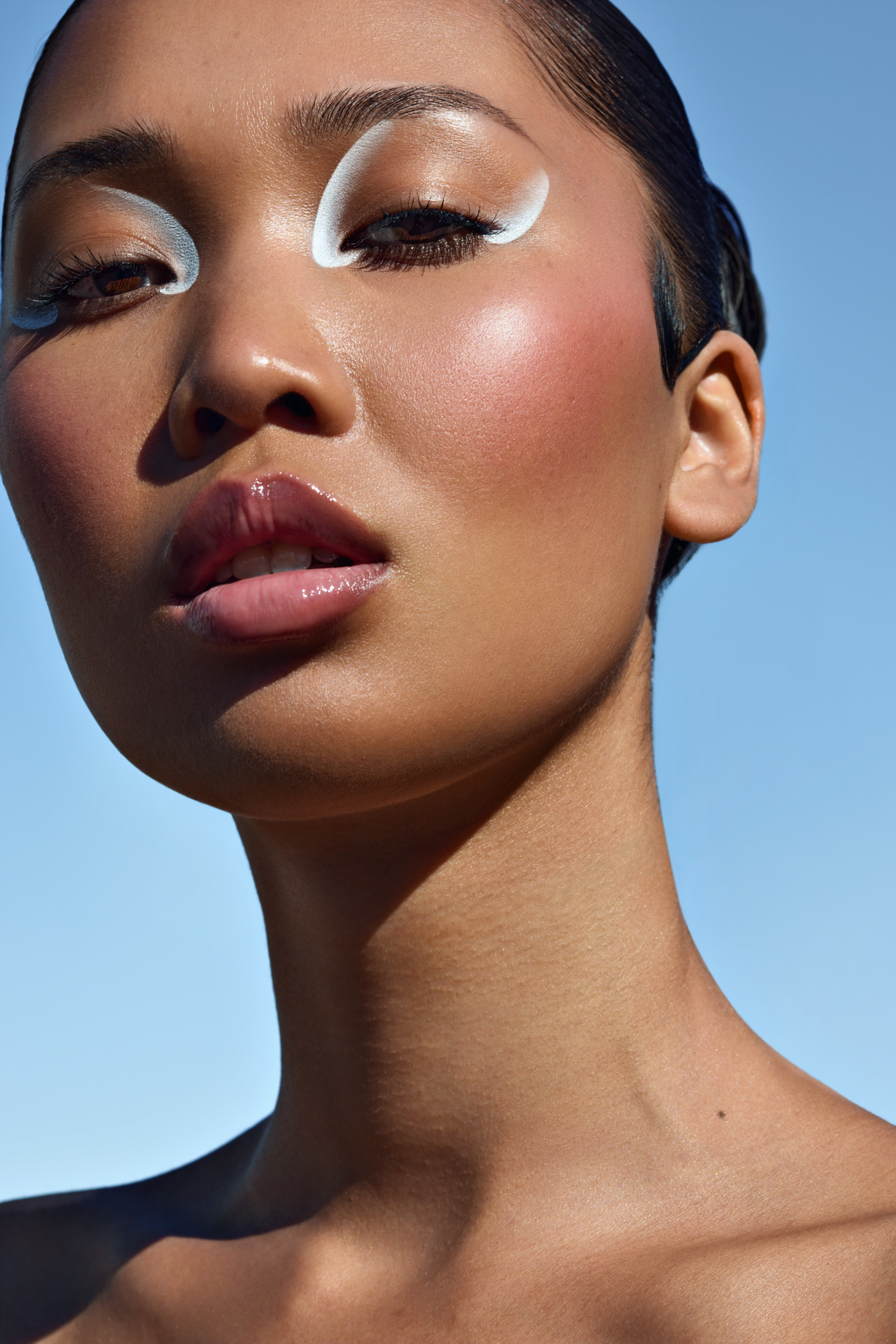 BEFORE/AFTER. Professional retoucher