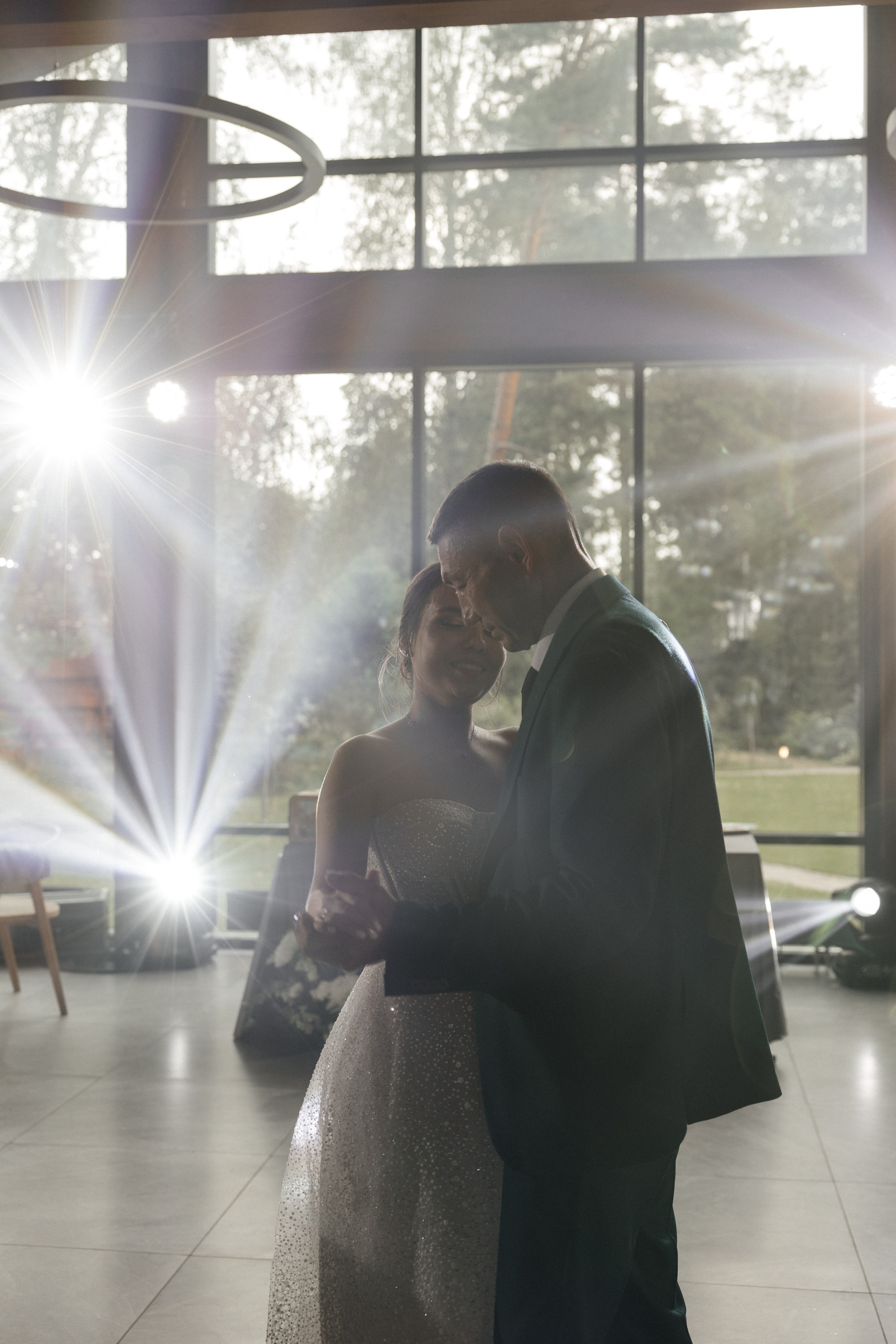 Свадебная история. Лесной Виладж. Свадебный и семейный фотограф Рассказова Виктория