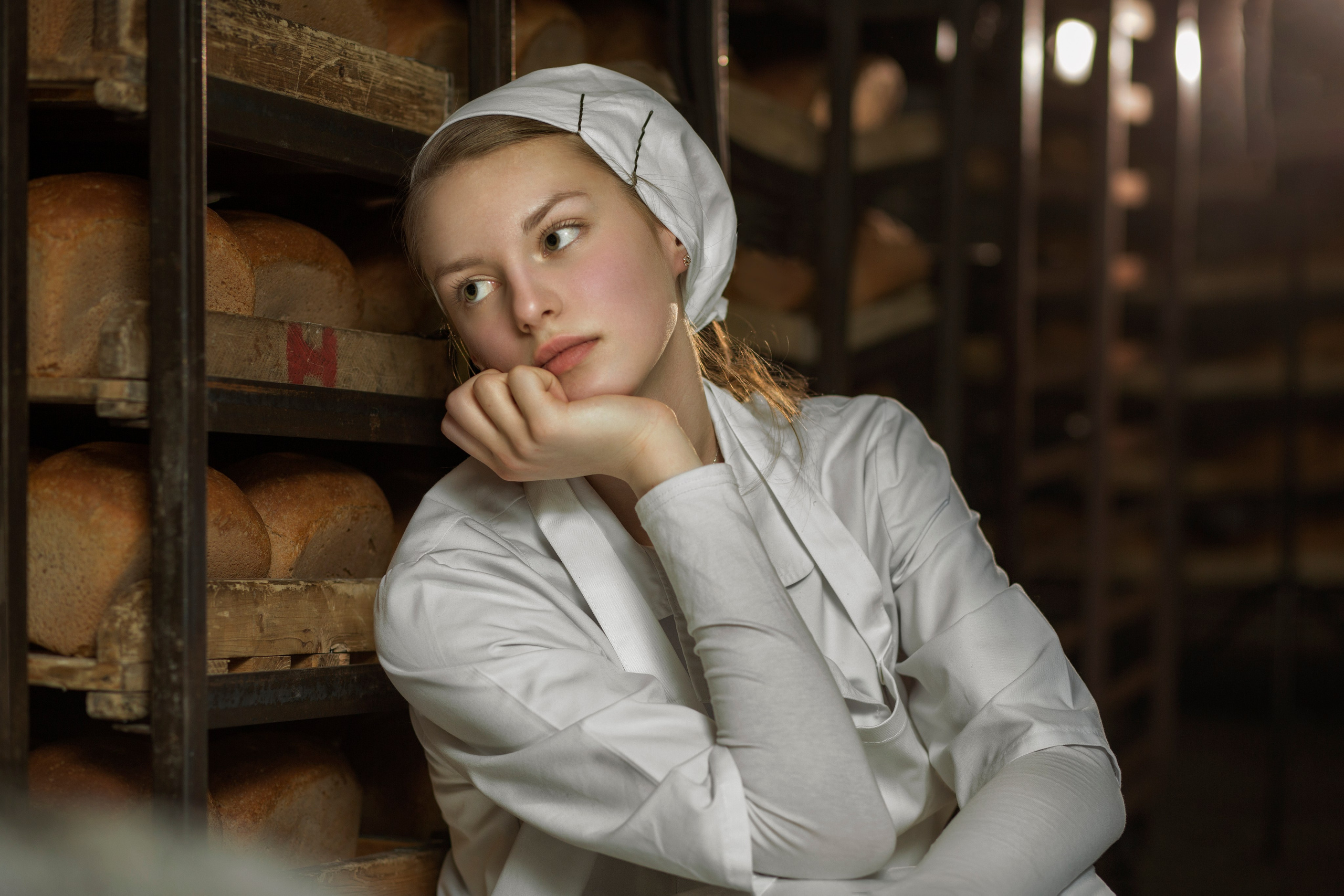 ЖЕНСКИЙ ПОРТРЕТ. Главная