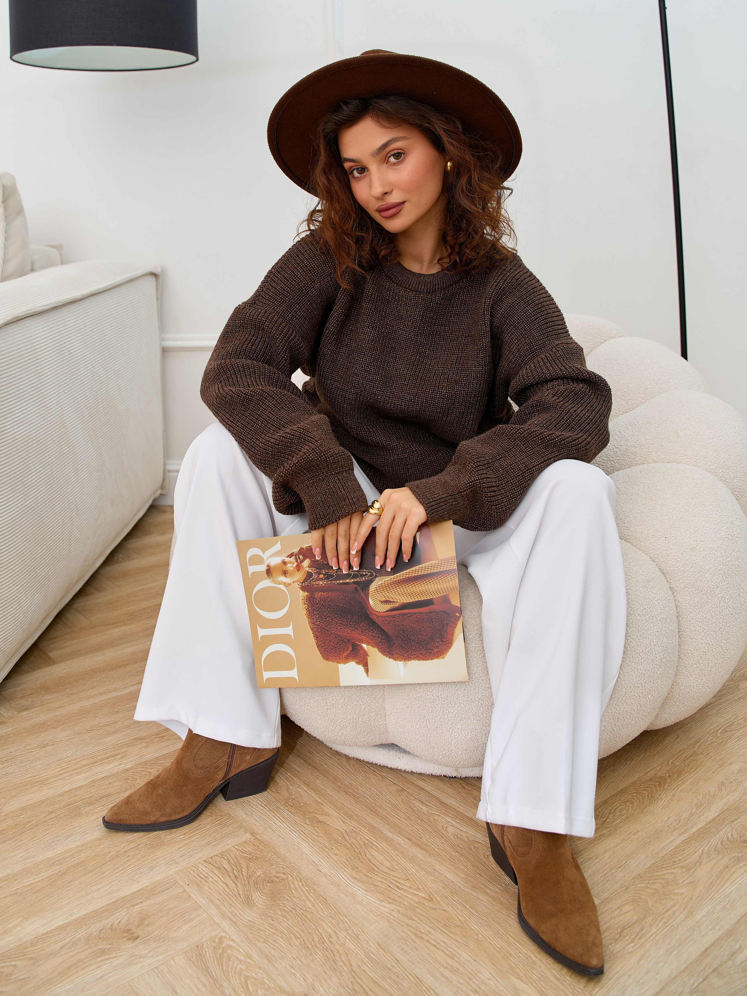 Свитер. Фотограф для маркетплейсов в Москве