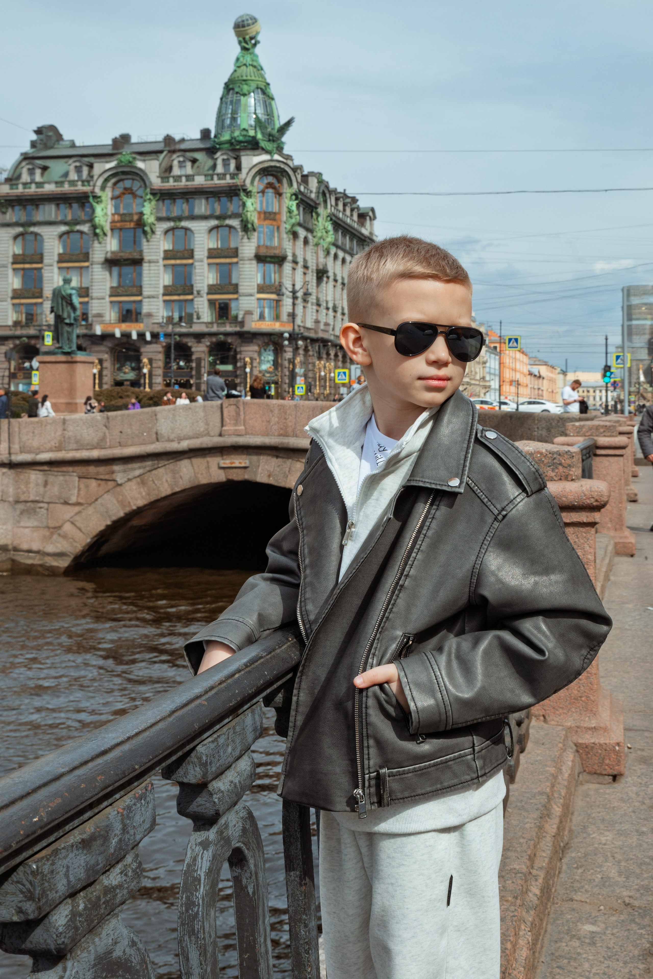 Фотосессия на канале Грибоедова в Санкт-Петербурге. Фотопрогулки в СПб.
