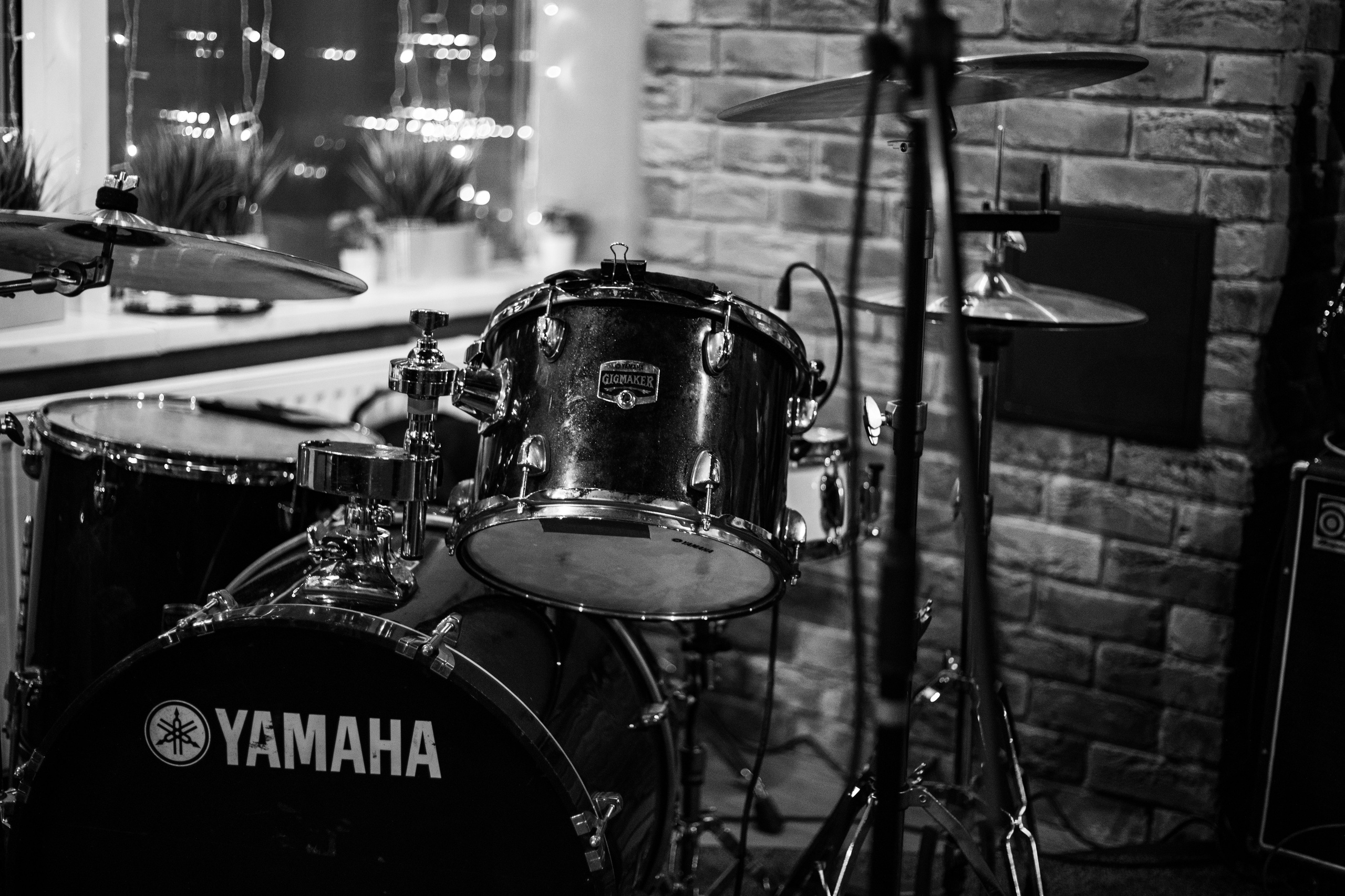 Button Bar — Red Satchel (25.11.2023). Фотограф Вадим Семак