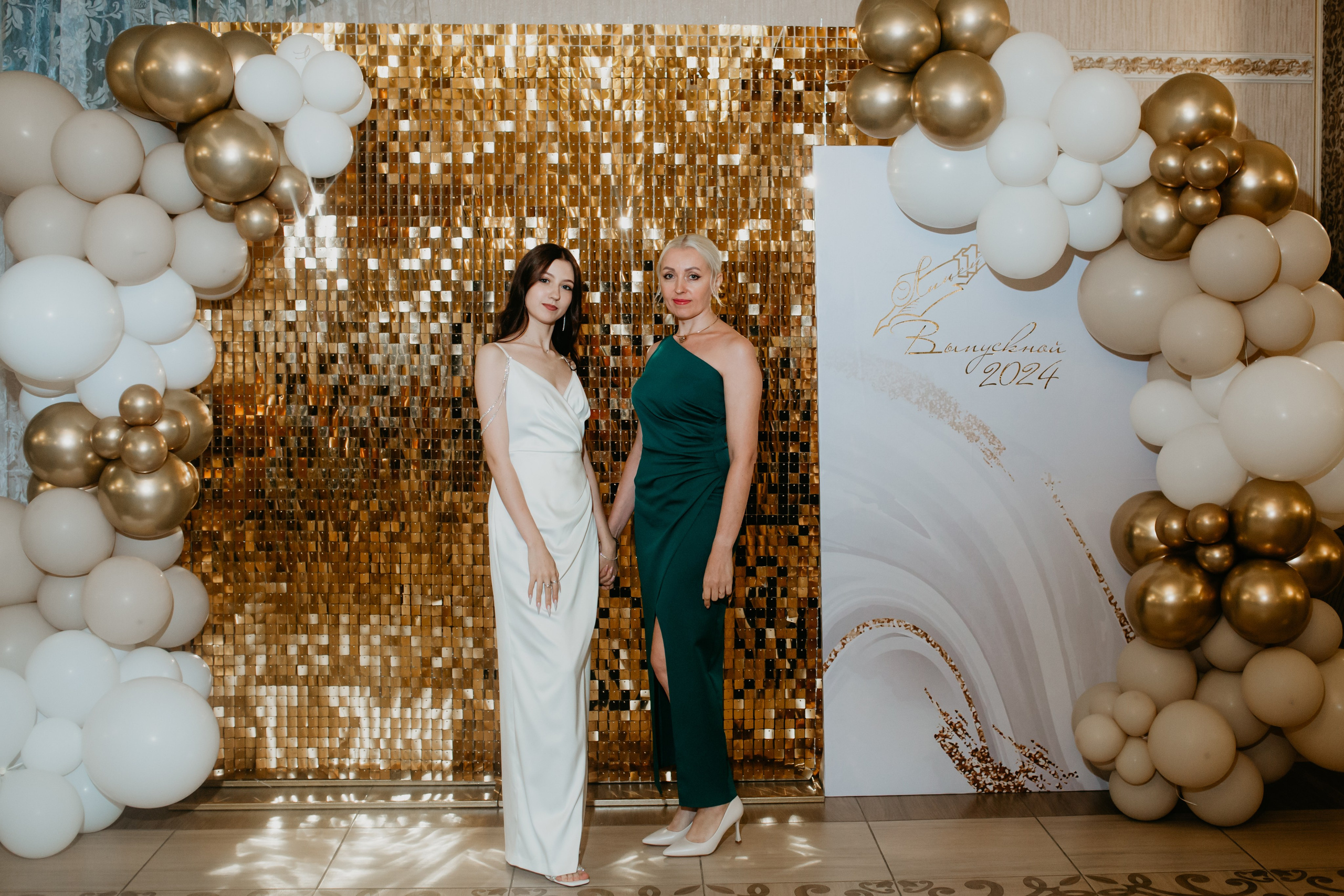 Выпускной. 11 лицей. Фотограф в Челябинске Ополихина Анна