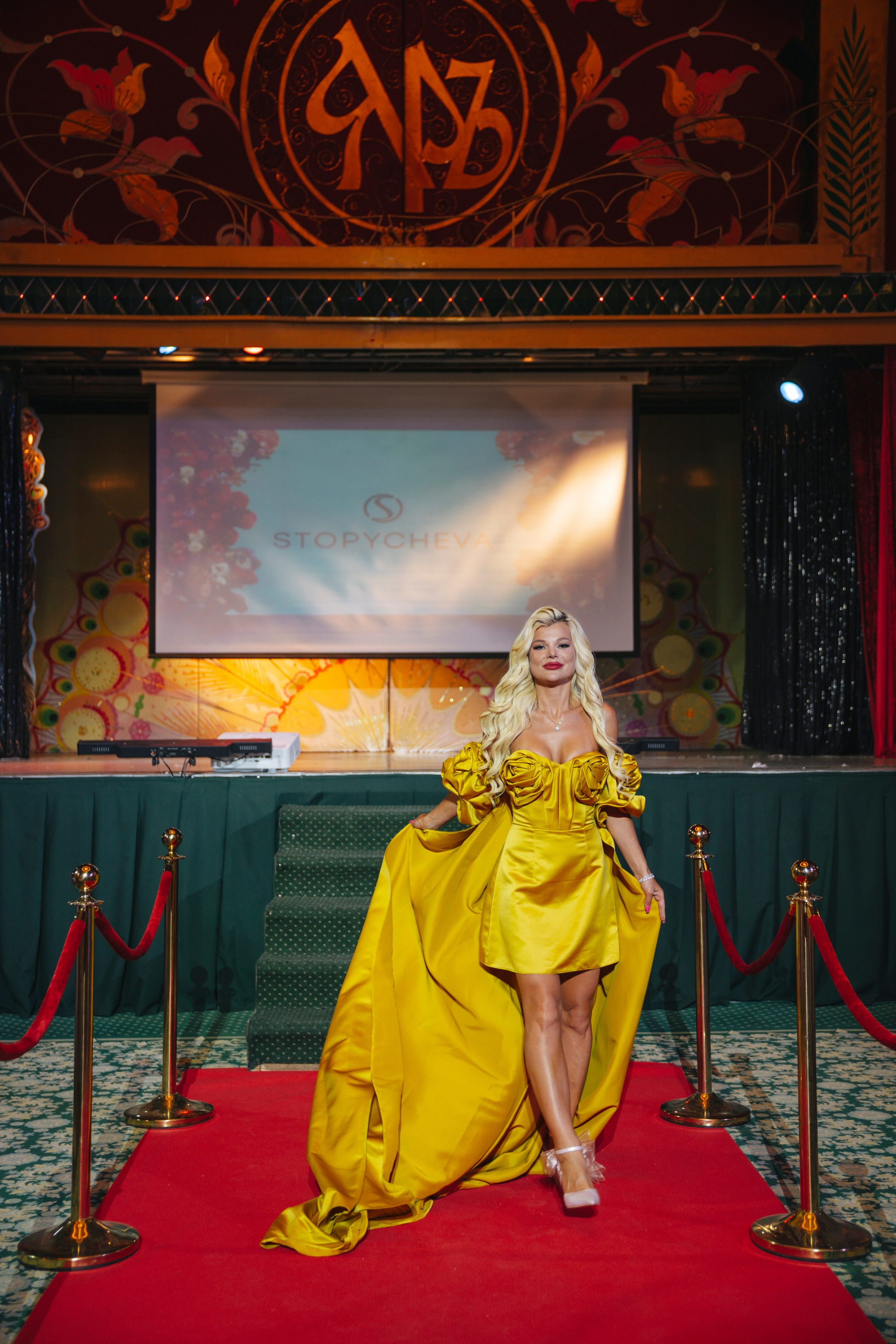 Ресторан Ярь / День рождение QR. Свадебный фотограф в Москве Кристина Чехова