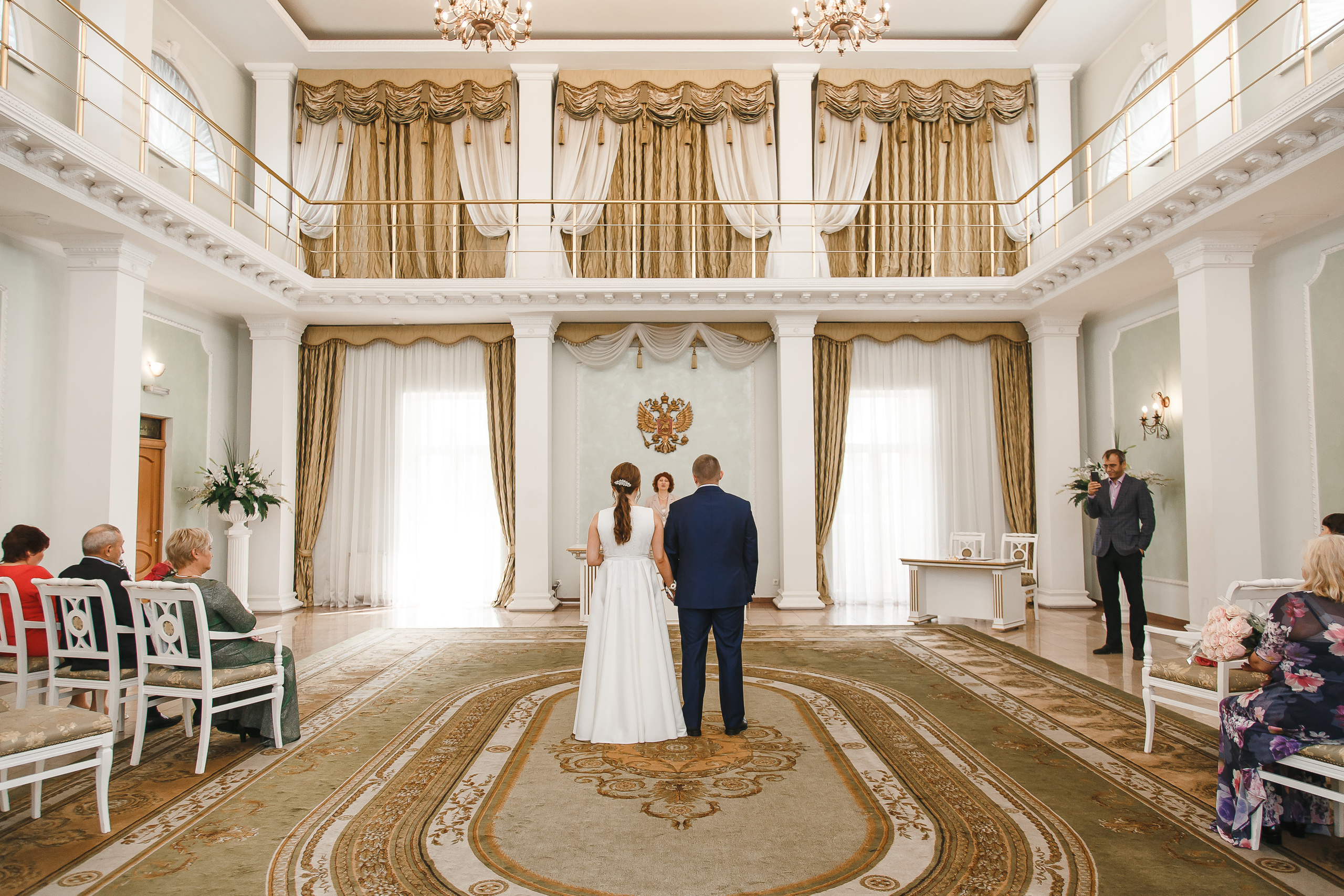Свадебная фотосъемка в ЗАГСе Приморского района