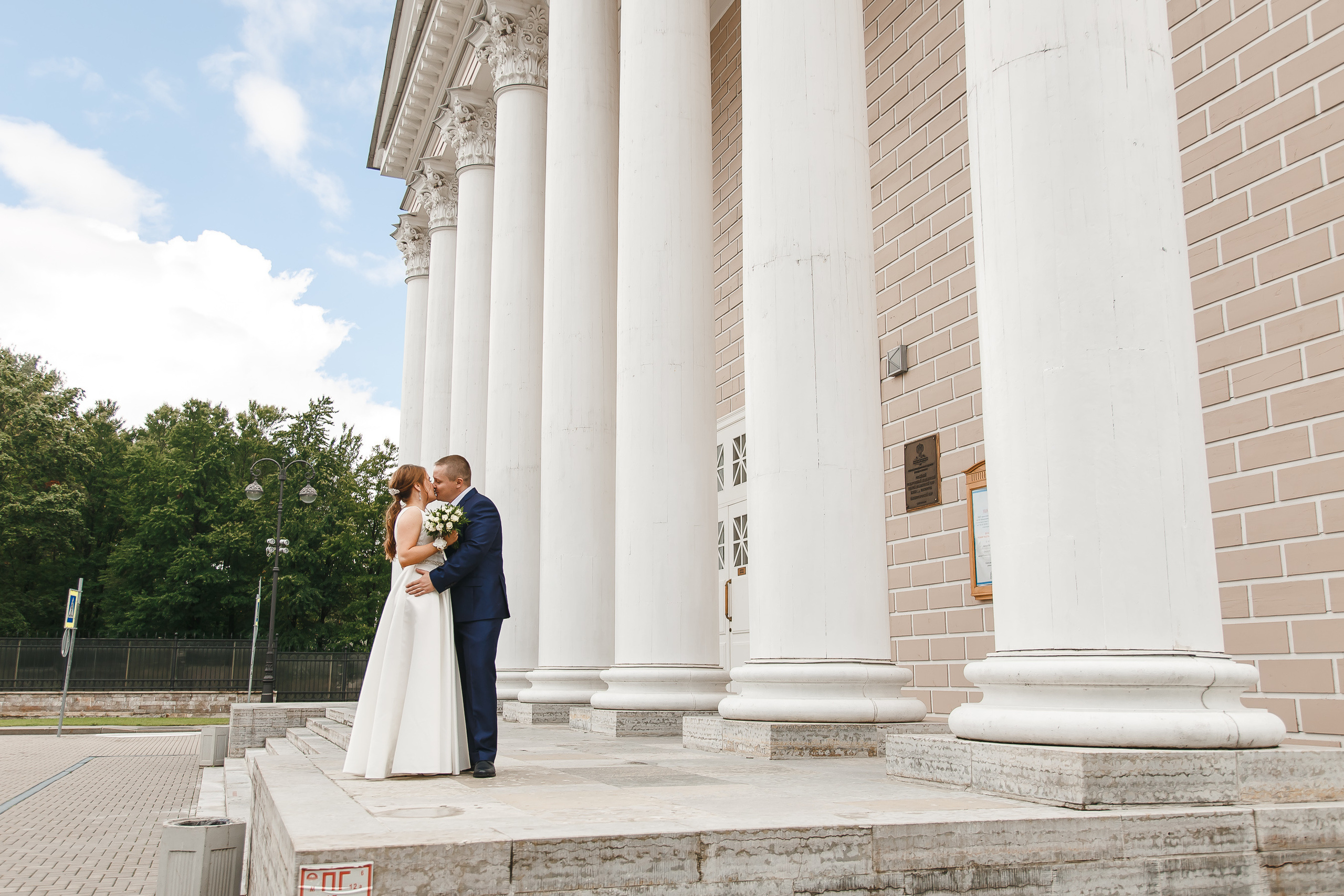 Свадебная фотосъемка в ЗАГСе Приморского района