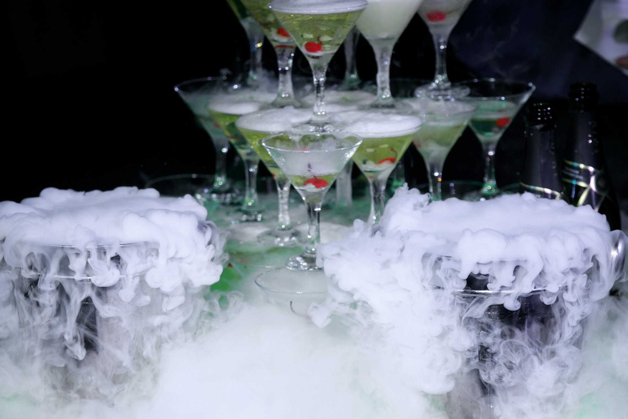 Свадьба с огоньком. Фотограф крещение венчание в Петербурге! Помогает подобрать храм и посоветовал душевного батюшку в СПб