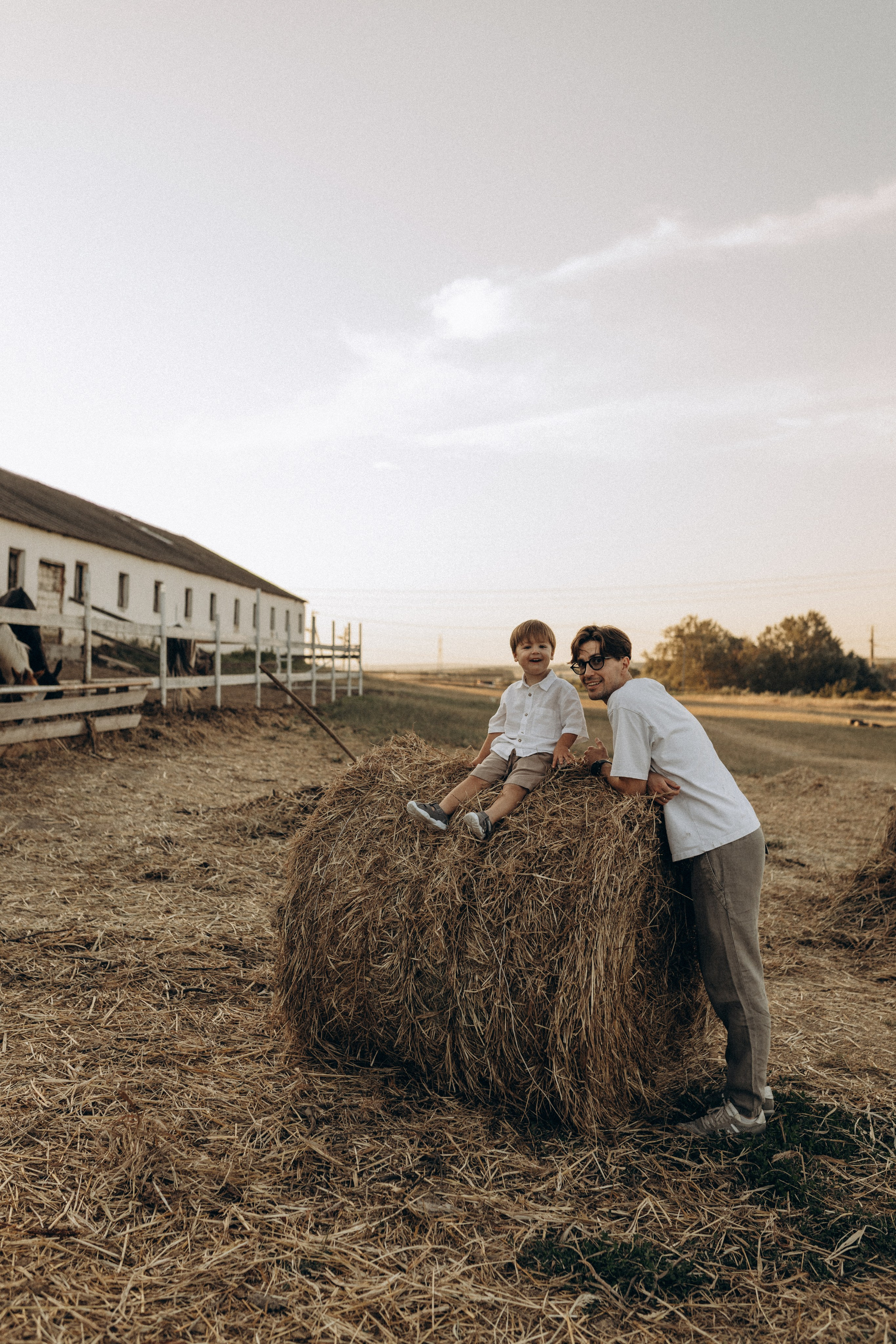 Миша Таня и Лев на ферме. Семейный фотограф в Новороссийске и Анапе Александра Яковлева