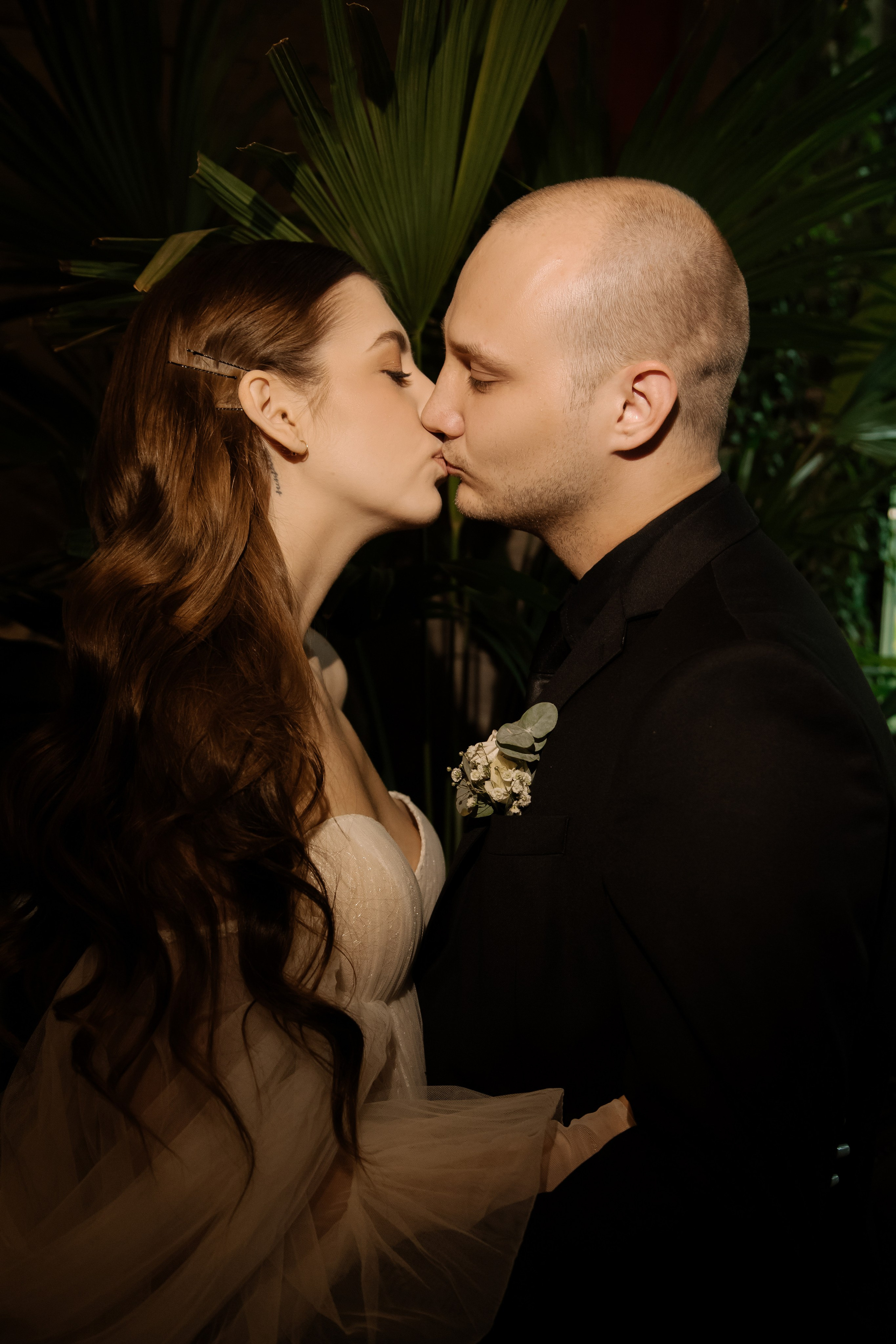 Цветочная локация. Свадебный фотограф Челябинск Полина Чеботарь