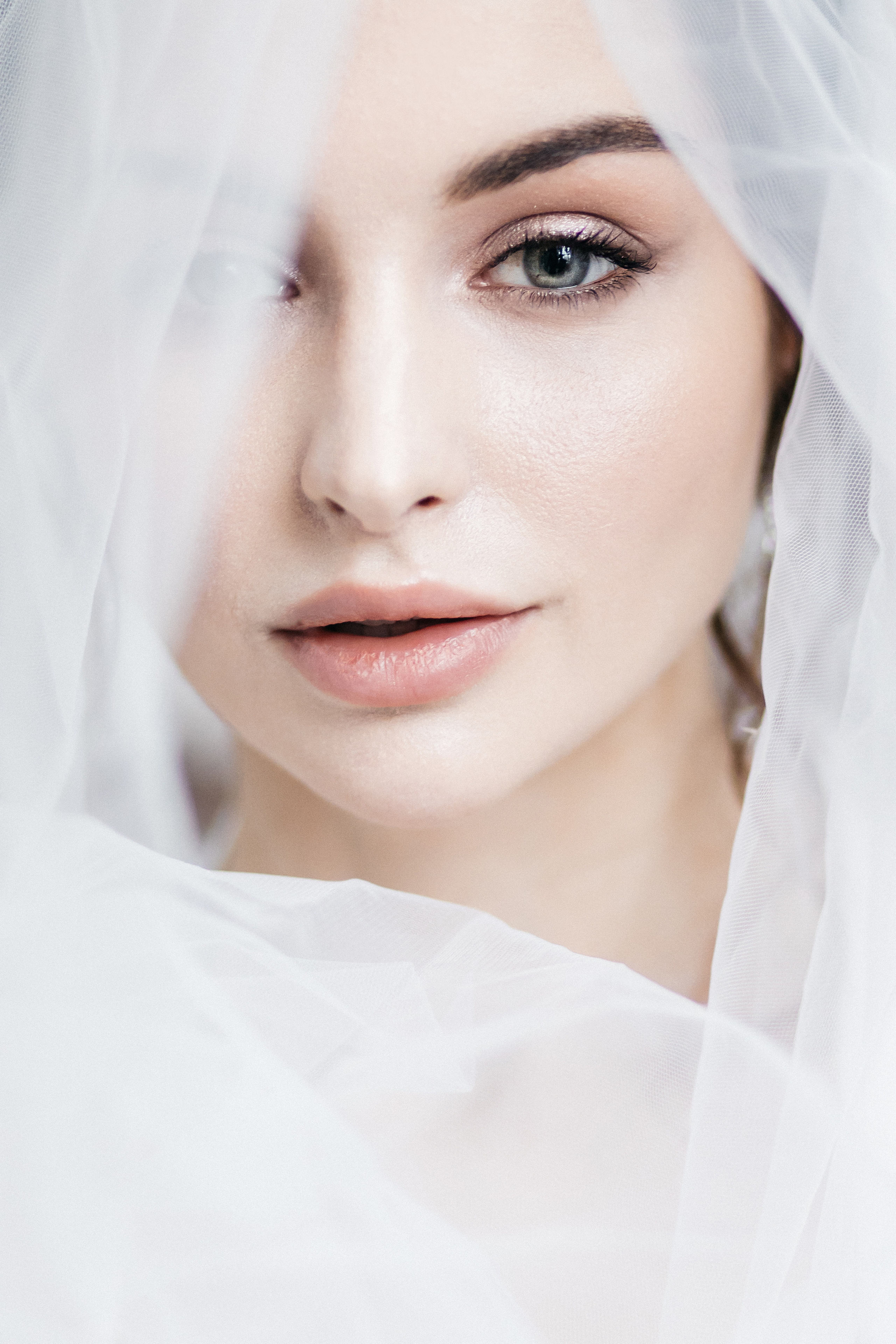 Свадебная фотосессия в фотостудии Москва. Свадебный и семейный фотограф в Москве Холда Тати