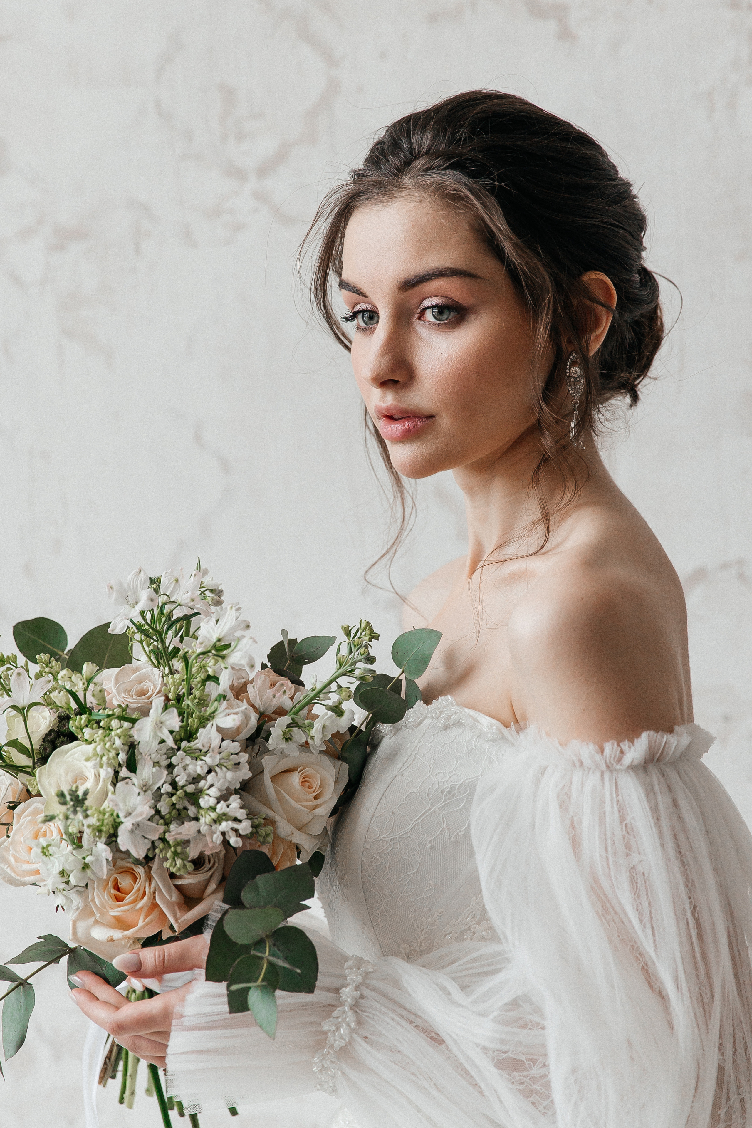 Свадебная фотосессия в фотостудии Москва. Свадебный и семейный фотограф в Москве Холда Тати