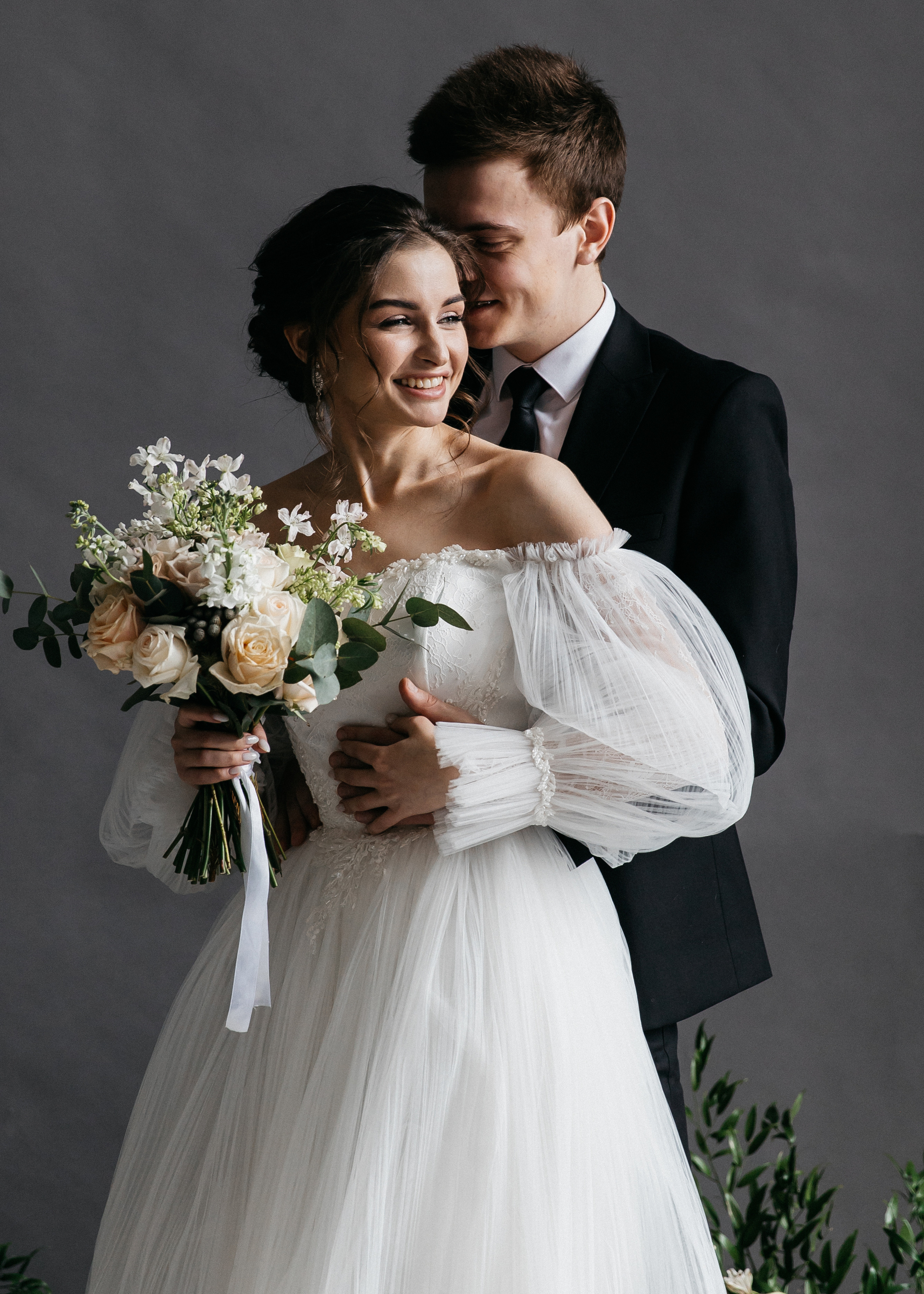 Свадебная фотосессия в фотостудии Москва. Свадебный и семейный фотограф в Москве Холда Тати