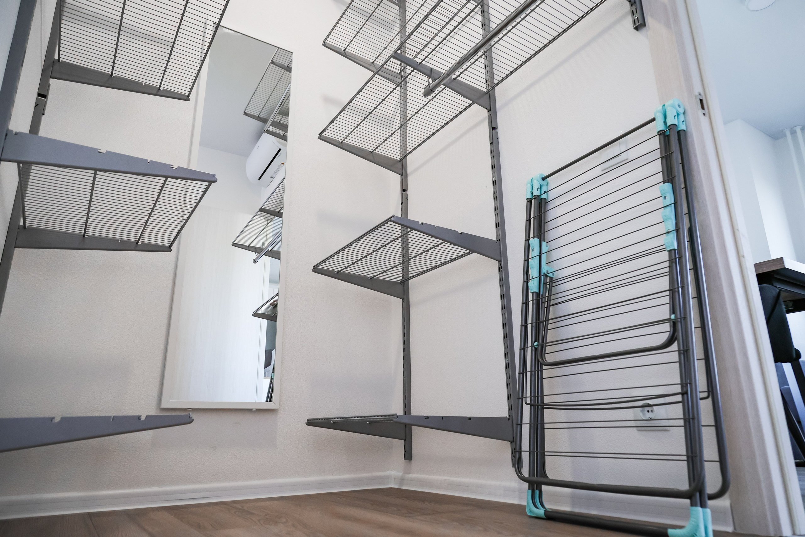 APARTMENT COMPLEX INTERIOR. Mixturecaptures