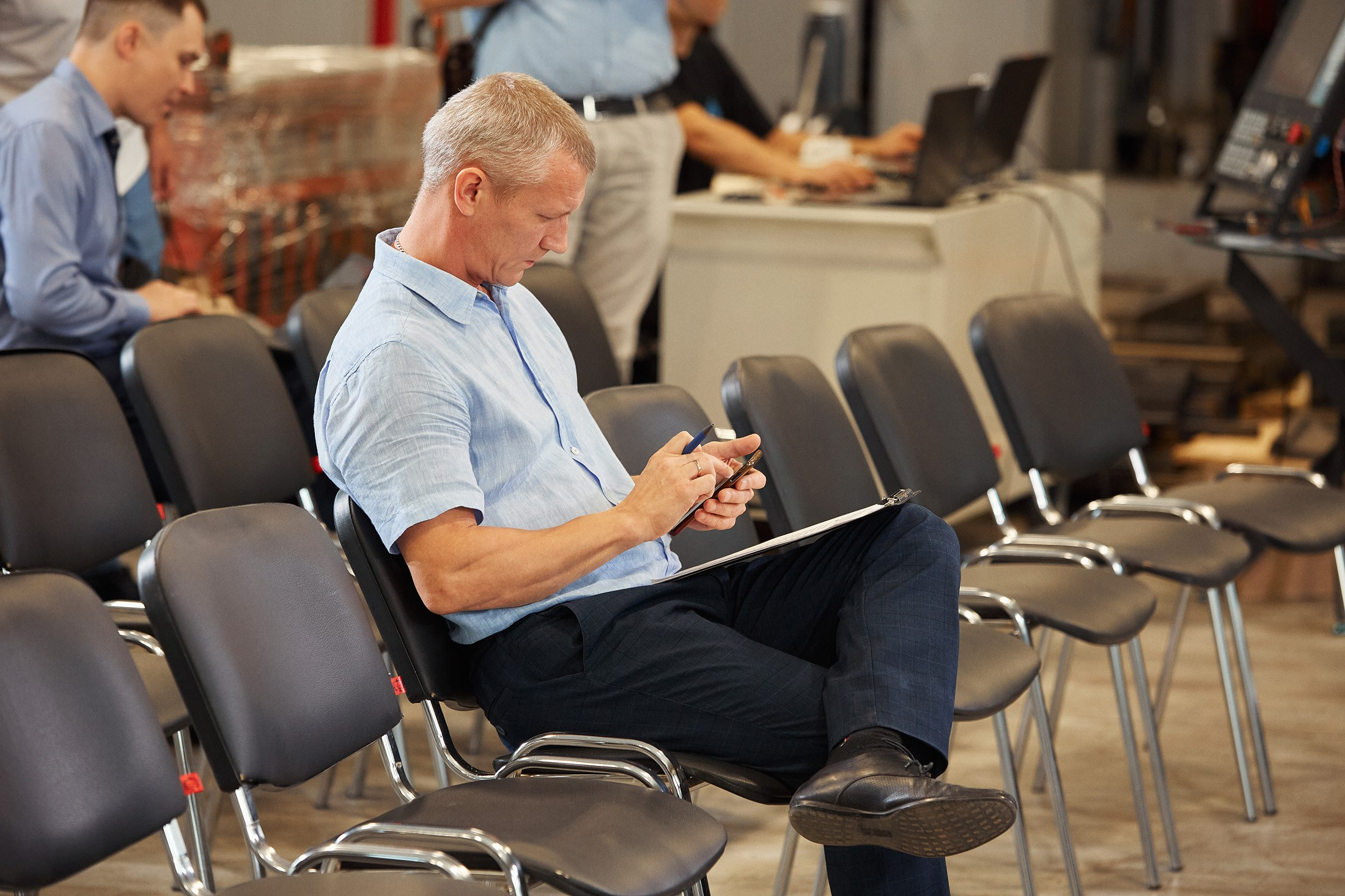 EMG / Международный форум / Презентация нового высокоточного станка. Антон Артюшин, портретный фотограф. Москва