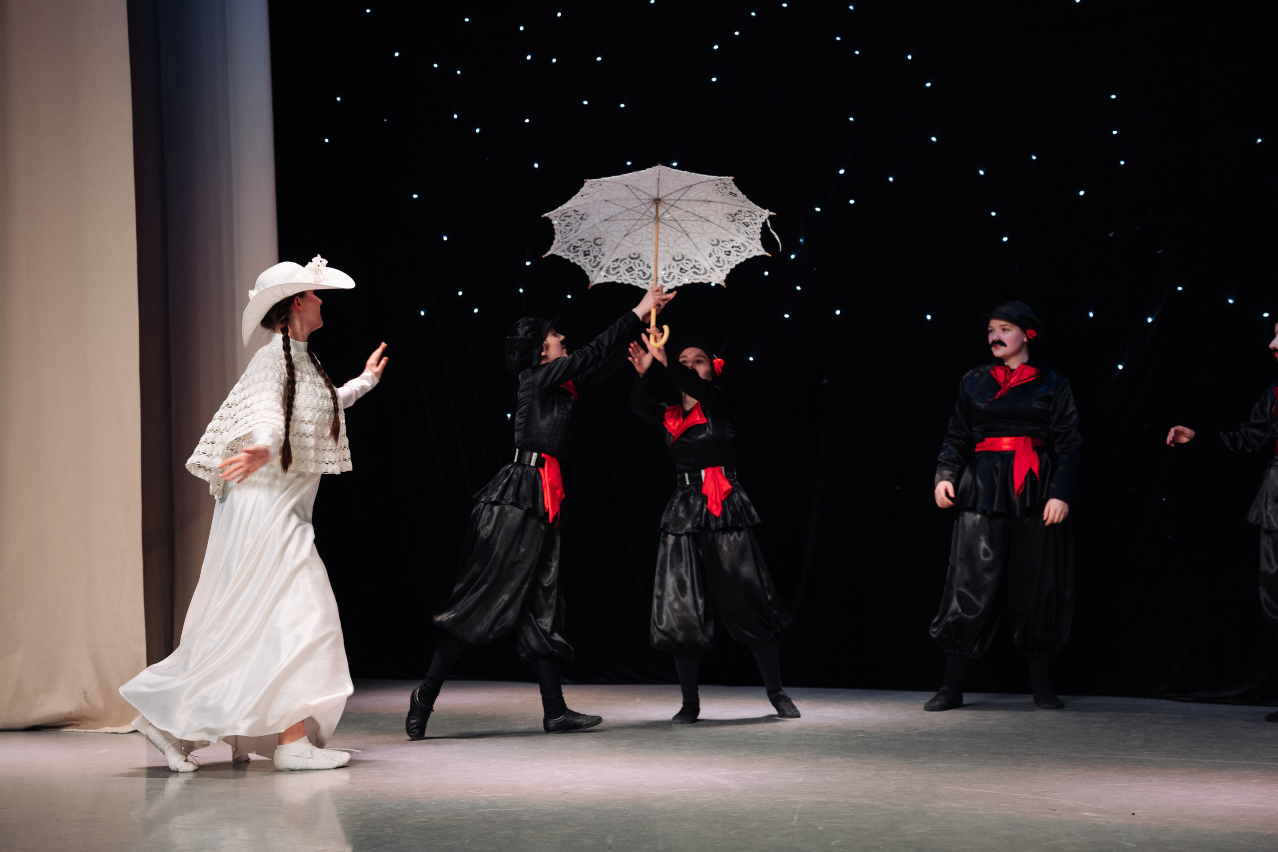 Благотворительный концерт в помощь Артему Сардаряну. Фотограф Артем Севостьянов. Профессиональная фотосъемка в Ногинске, Москве, Московской области и за границей