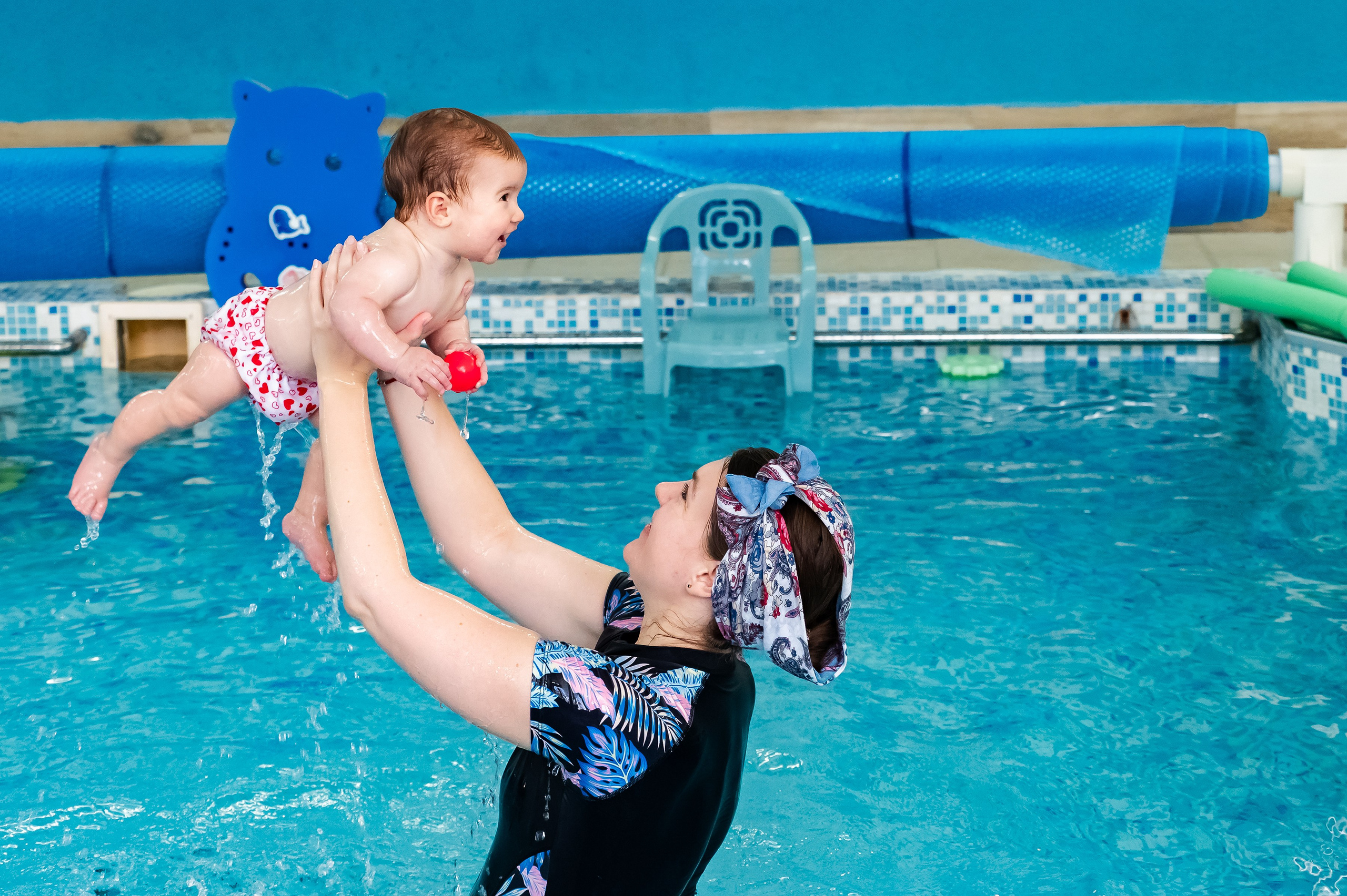 Грудничковое плавание. Репортажный, семейный и детский фотограф в Пензе и Заречном Арина Ермилова. Картины барельеф на заказ