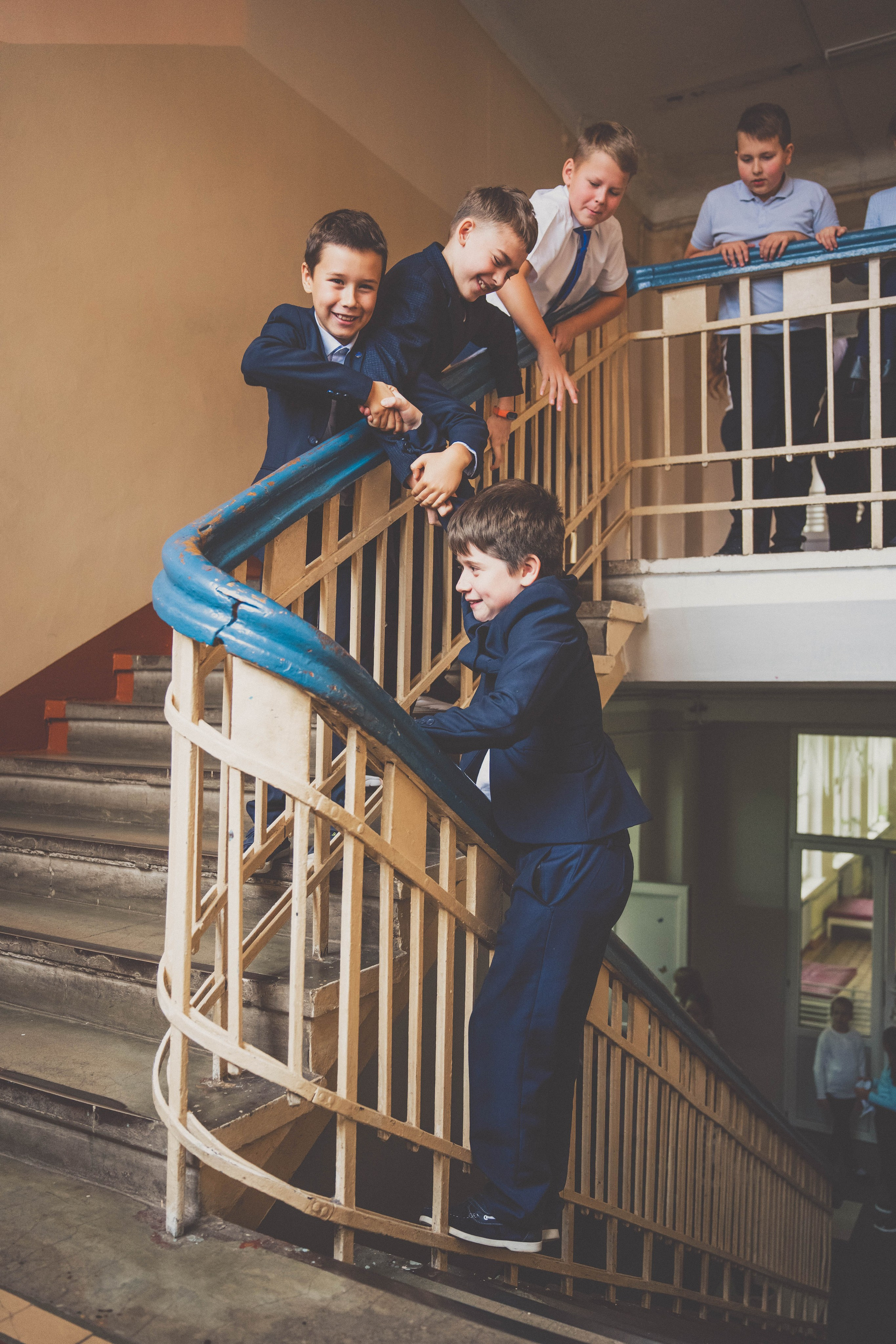 Классбук Гимназия 32 Иваново. Ирина Коновалова школьный фотограф. Выпускные альбомы Ярославль