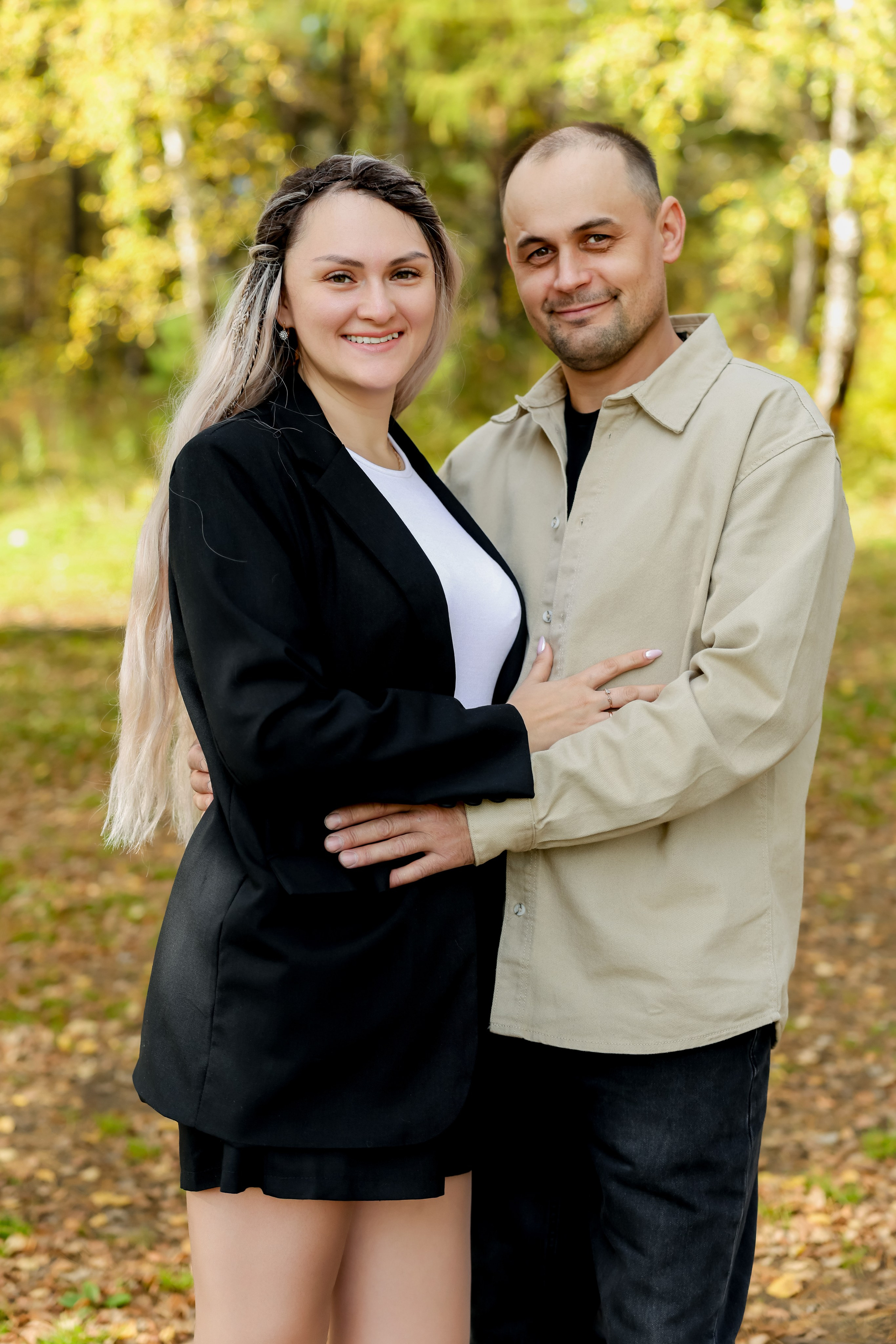 Семейная осенняя прогулочная фотосессия 2025