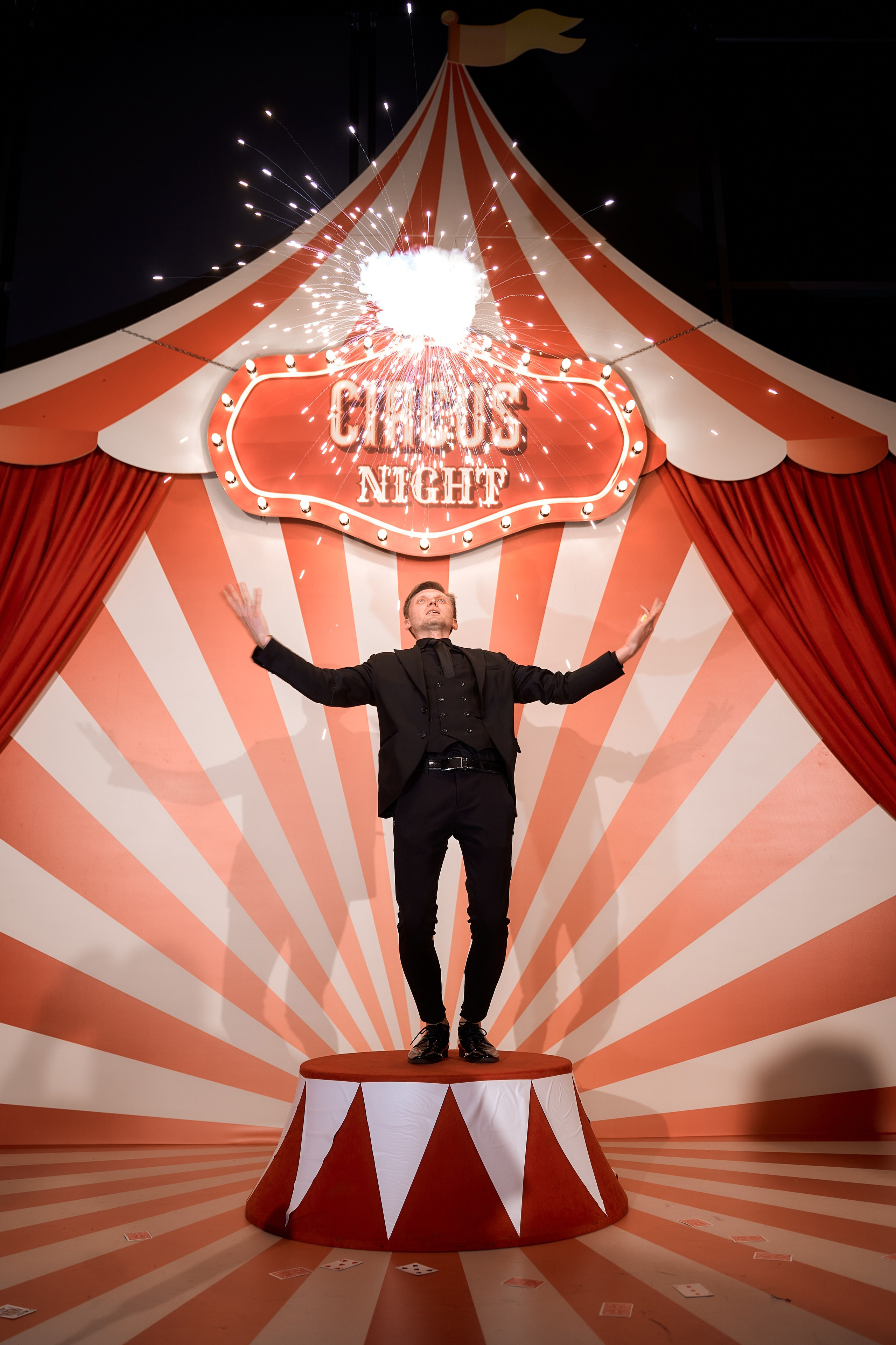 In the style of a circus big top. Wedding Photographer in Montenegro | Фотограф в Черногории