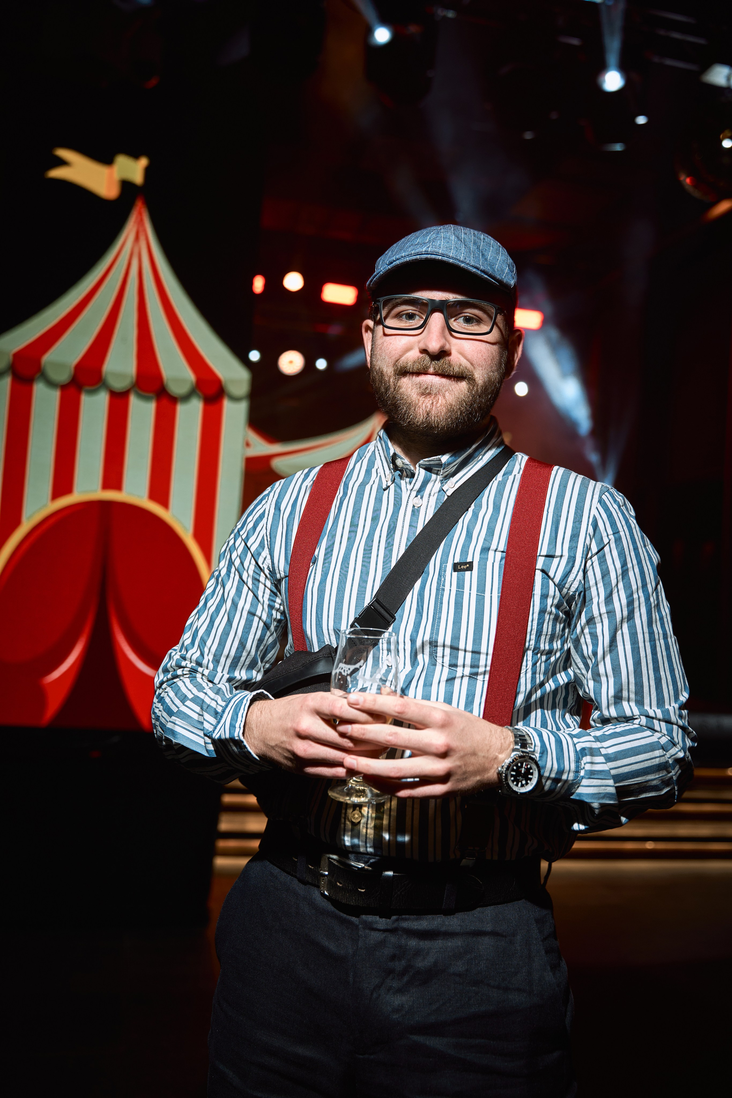 In the style of a circus big top. Wedding Photographer in Montenegro | Фотограф в Черногории