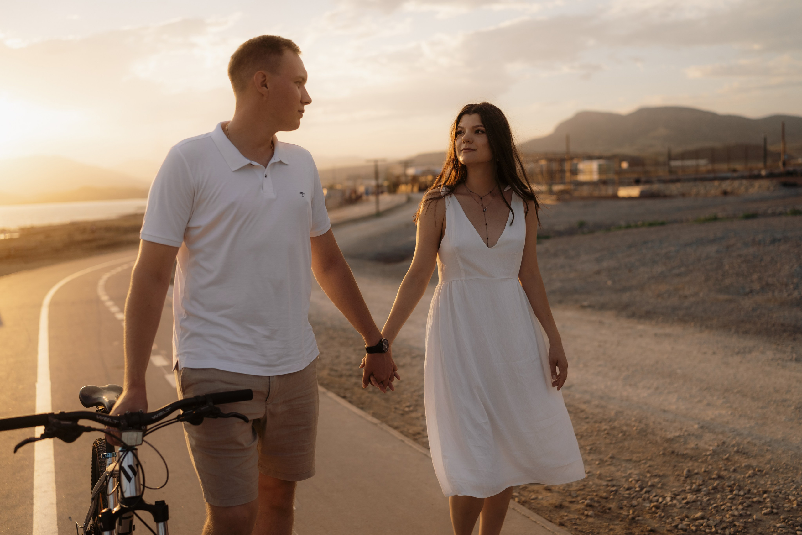 Свидание с ветерком. Свадебный и портретный фотограф Алена Седининна в Крыму