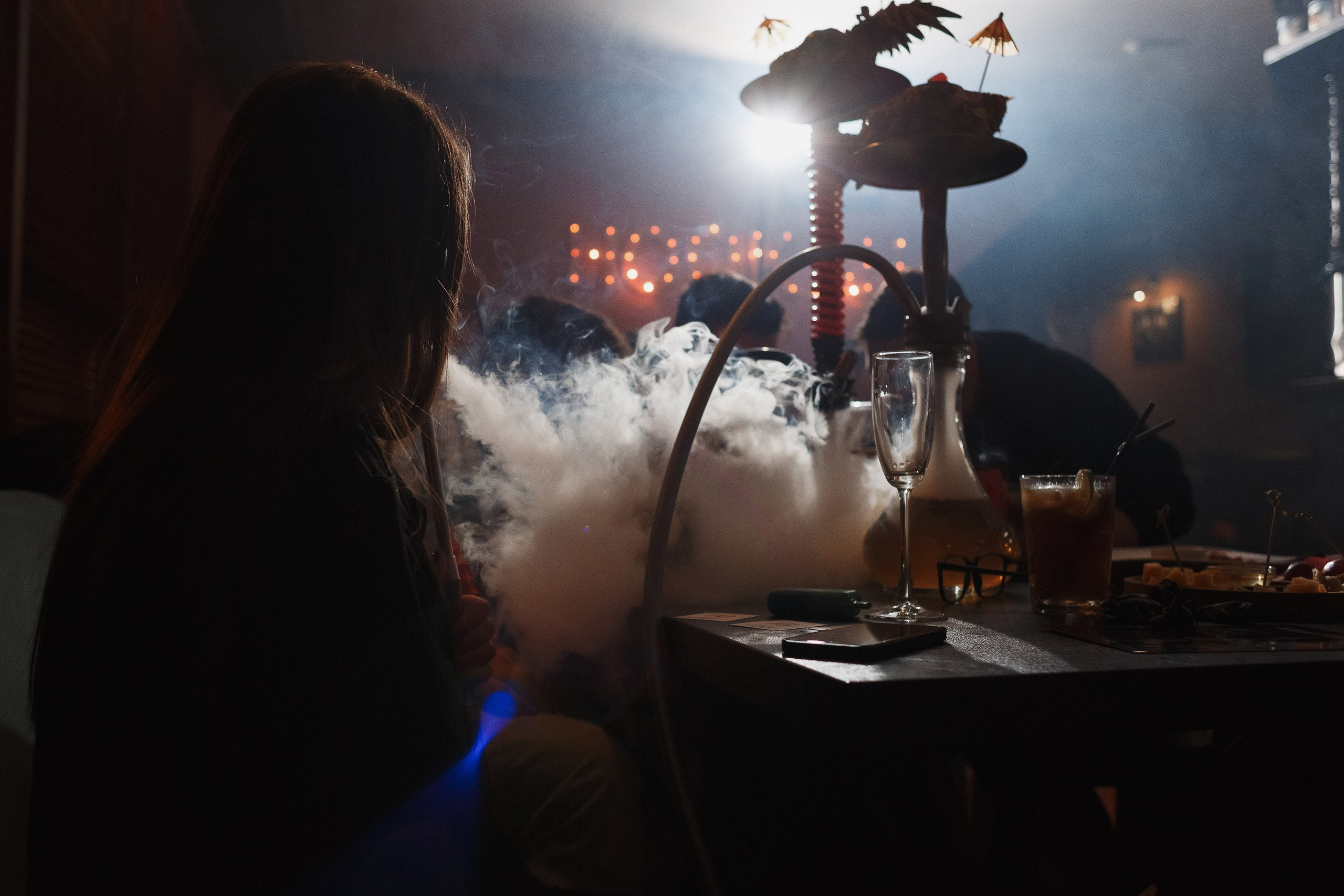 Захватывающий вкус и атмосфера: кальянная в Таганроге Бейкер Стрит. Свадебный и семейный фотограф в Таганроге Бакарюк Антон