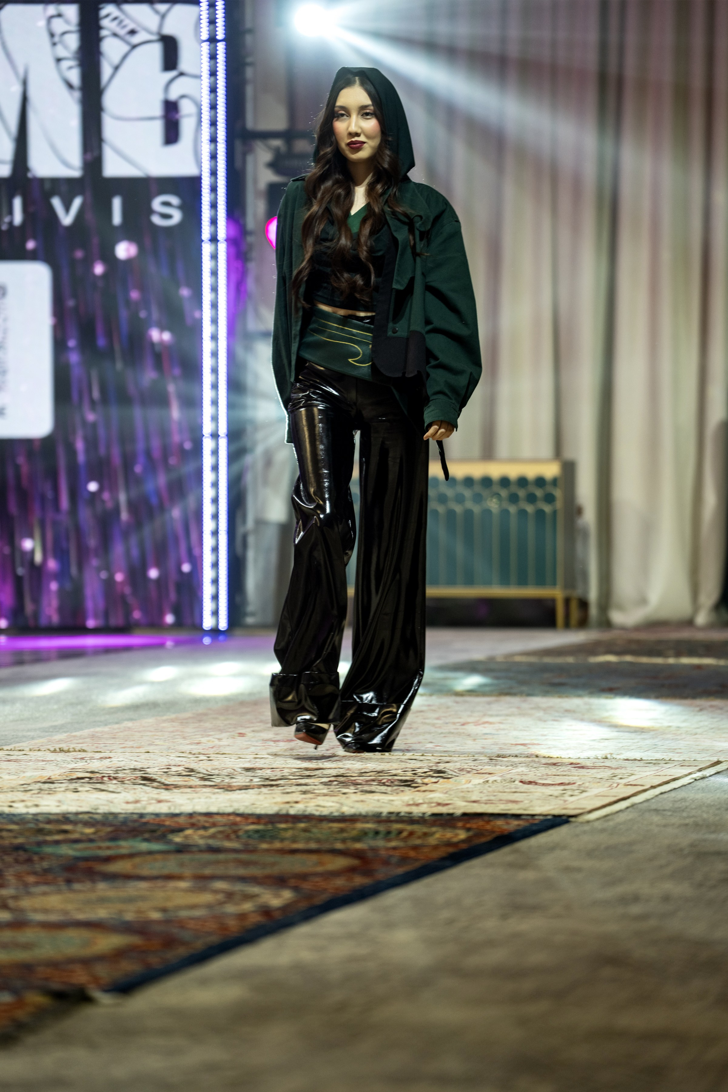 Zhamby. Сайт Алматинского НЮ АРТ, будуар и фэшн фотографа Дениса Карпенко