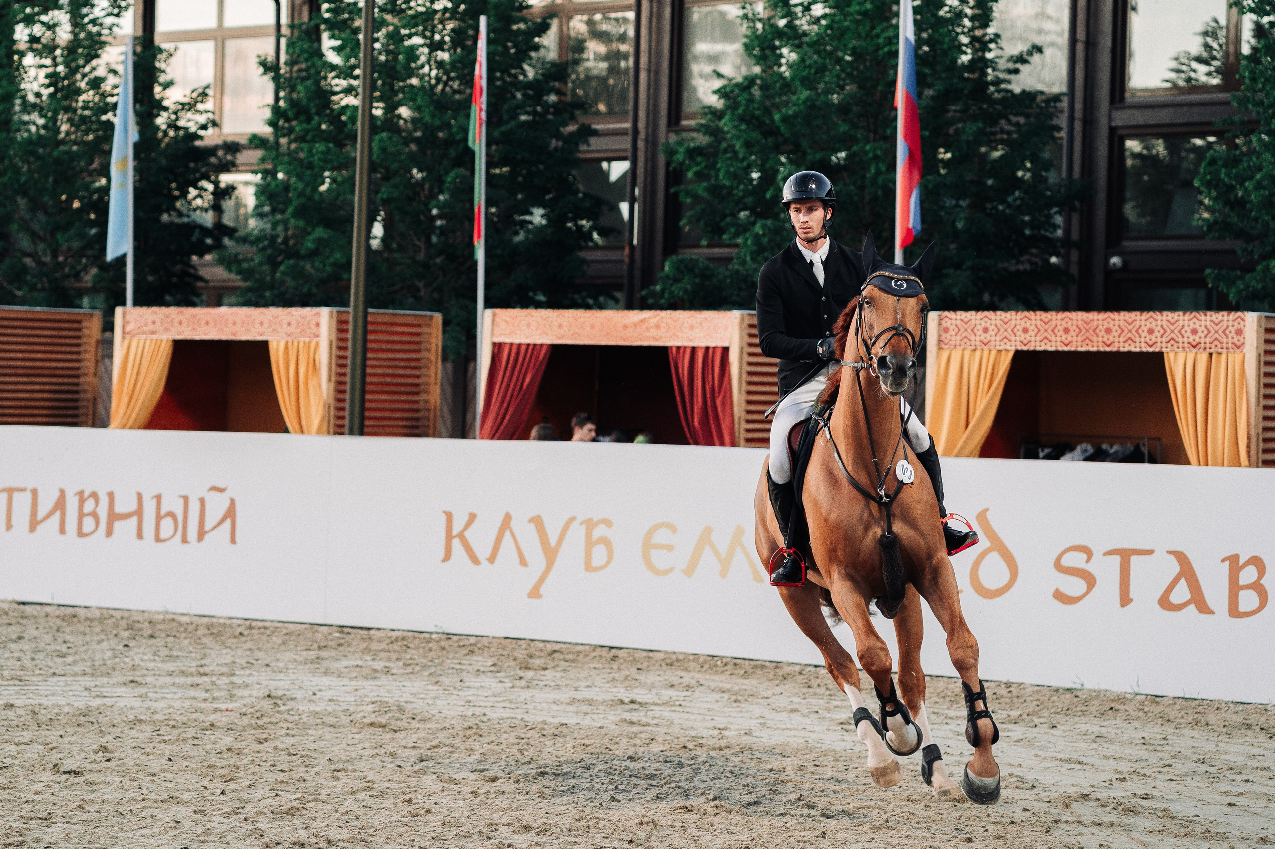 Магия Востока в Emerald Stables. Свадебный и семейный фотограф в Москве и МО Геннадий Туманцев